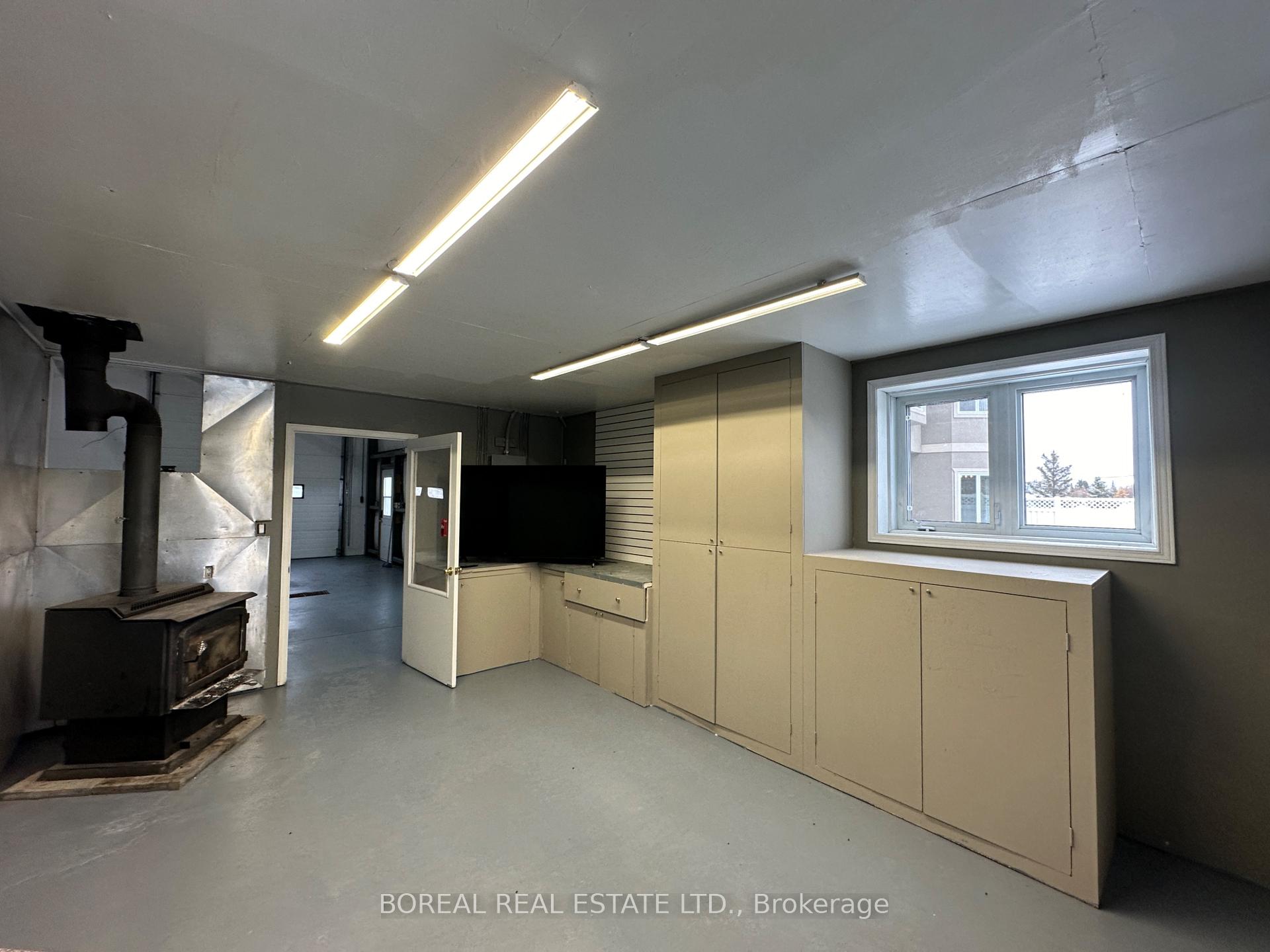 Photo 13 of 66 Huron Road, Cochrane — HOMEH