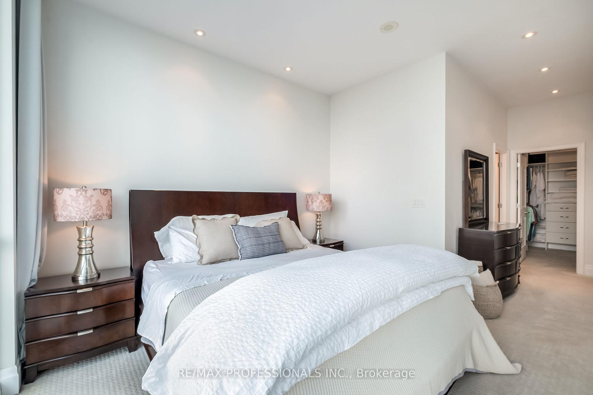 Photo 28 of Unit 5304, 16 Harbour Street, Toronto, Waterfront Communities — HOMEH