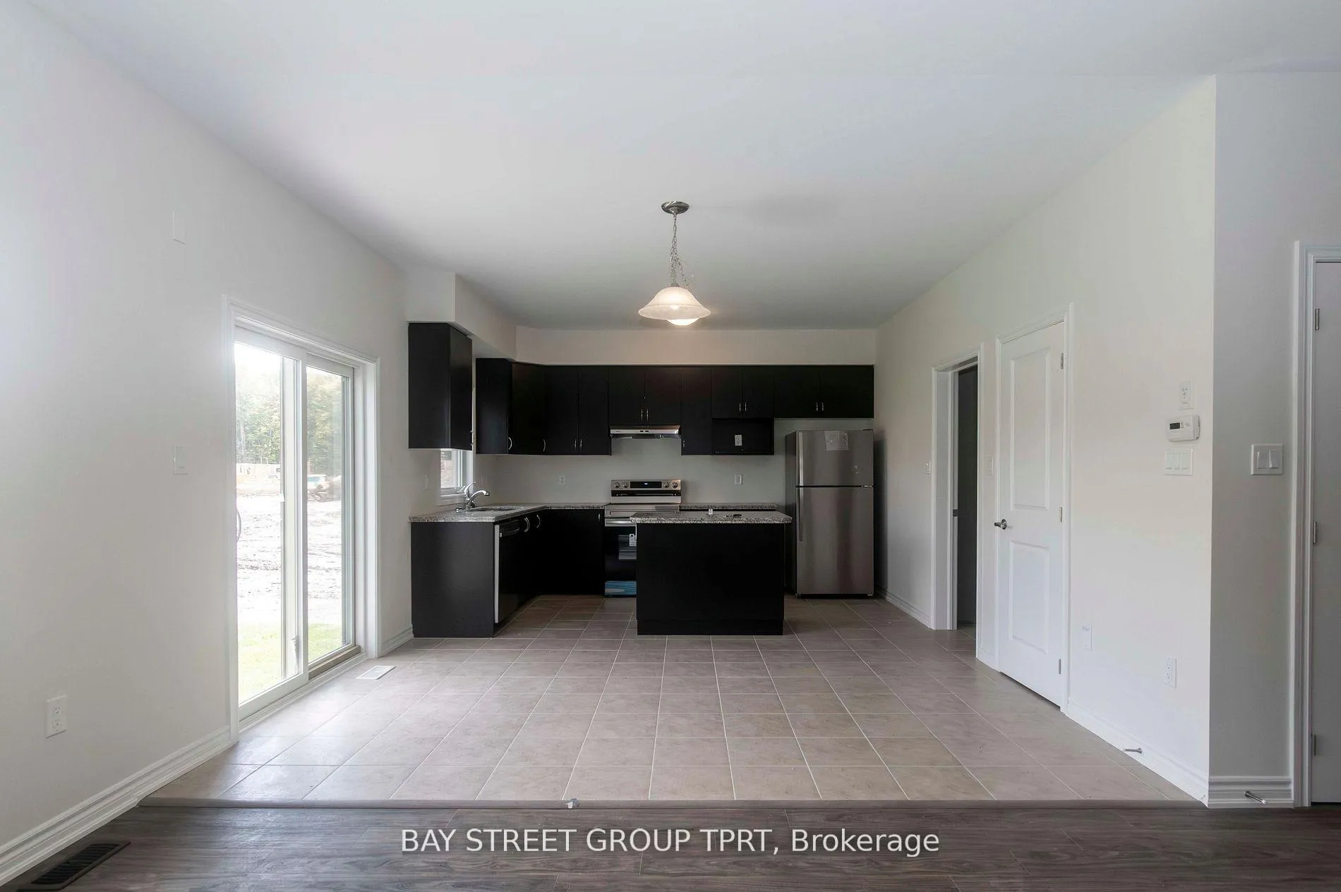 Photo 5 of 210 Beechwood Forest Lane, Gravenhurst, Muskoka (S) — HOMEH