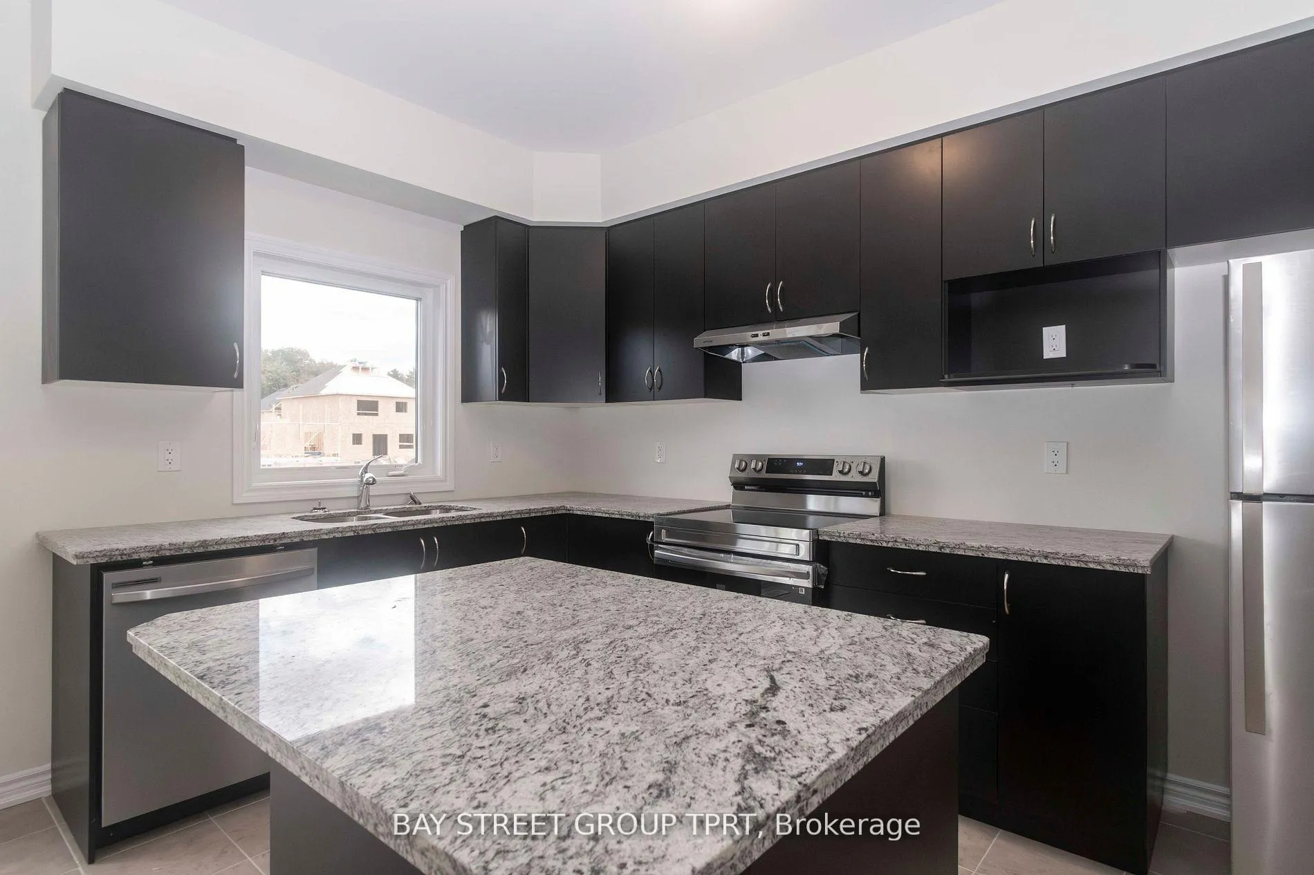 Photo 6 of 210 Beechwood Forest Lane, Gravenhurst, Muskoka (S) — HOMEH