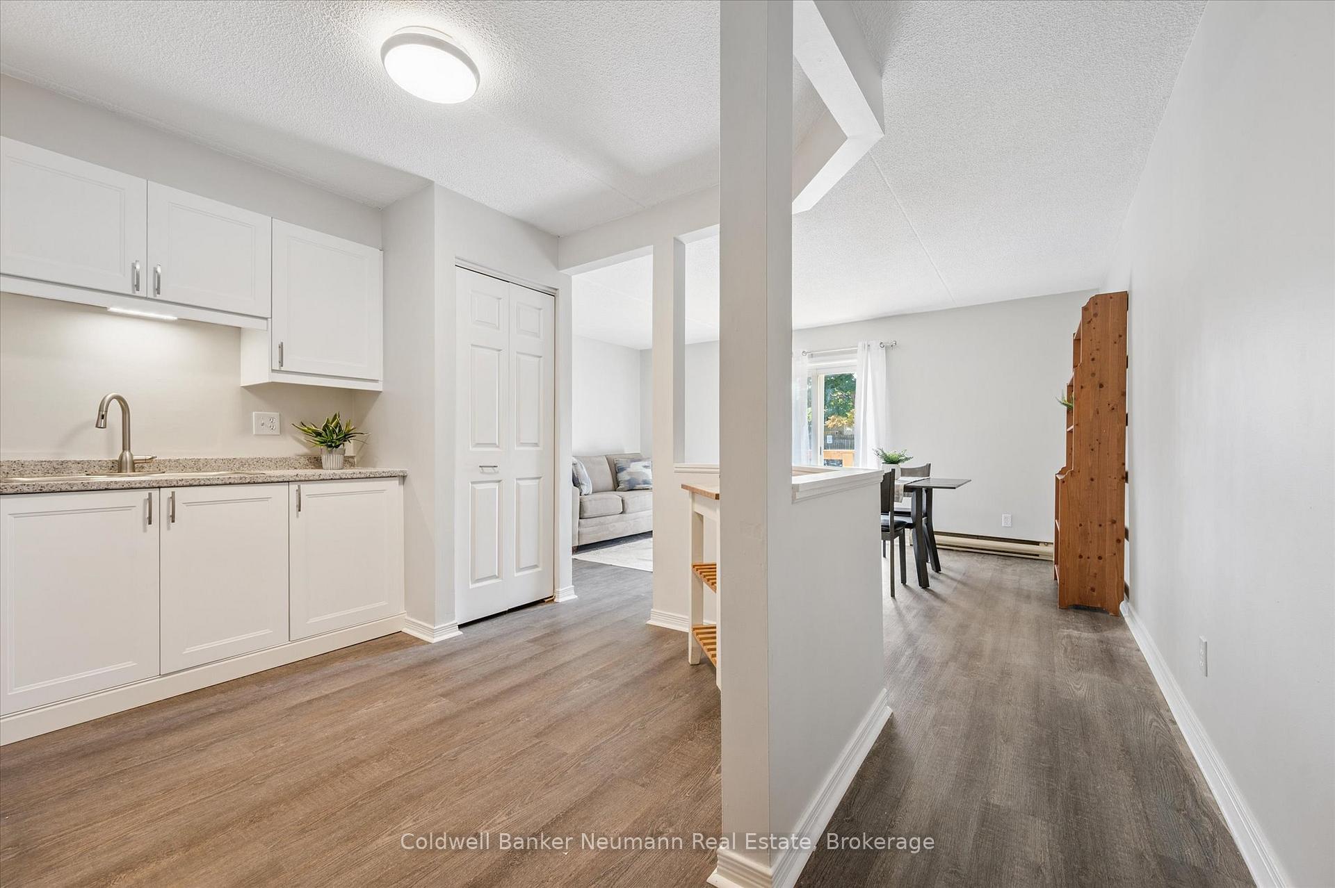 Photo 6 of Unit 204, 266 Overlea Drive, Kitchener — HOMEH