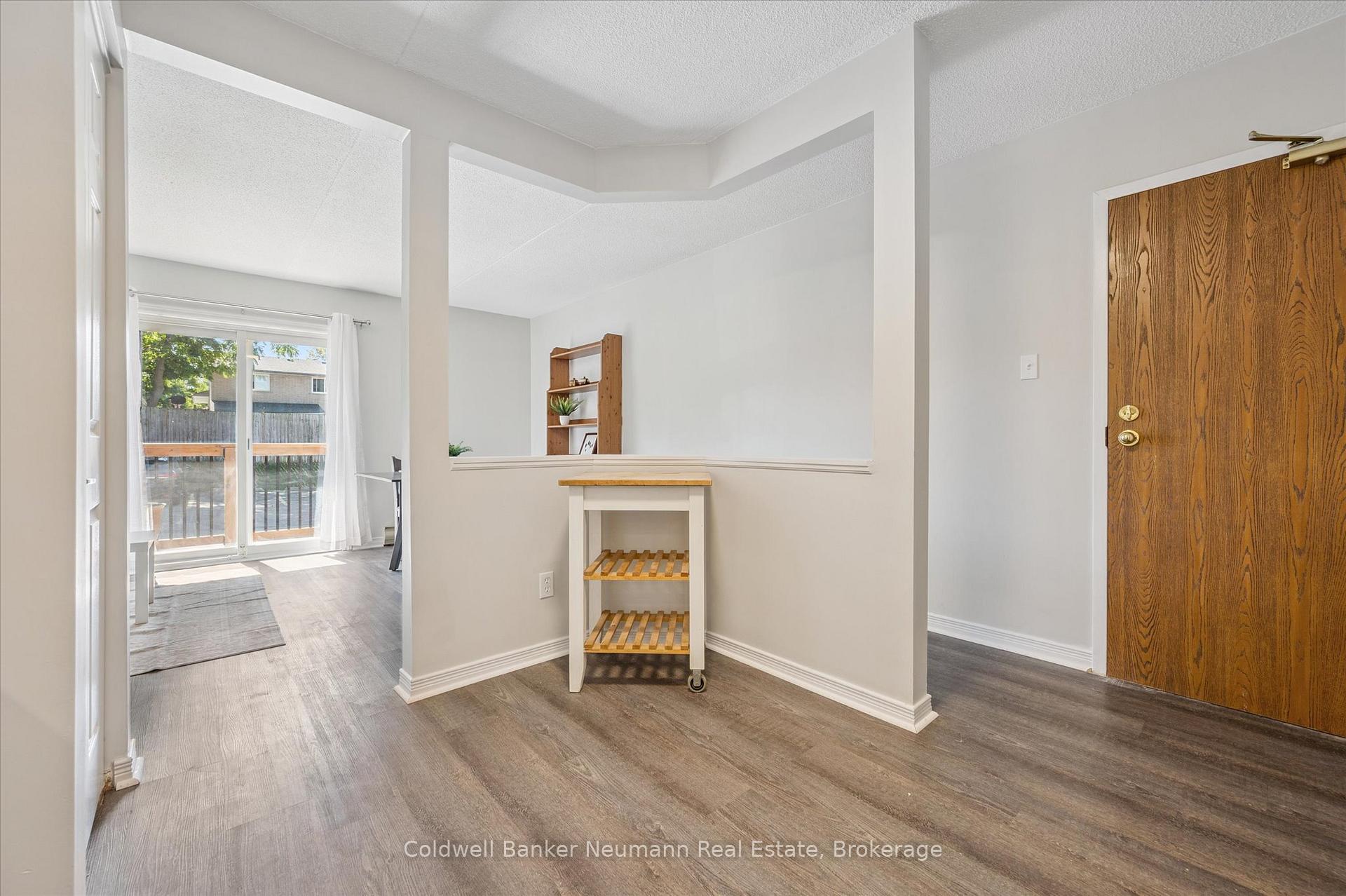 Photo 9 of Unit 204, 266 Overlea Drive, Kitchener — HOMEH