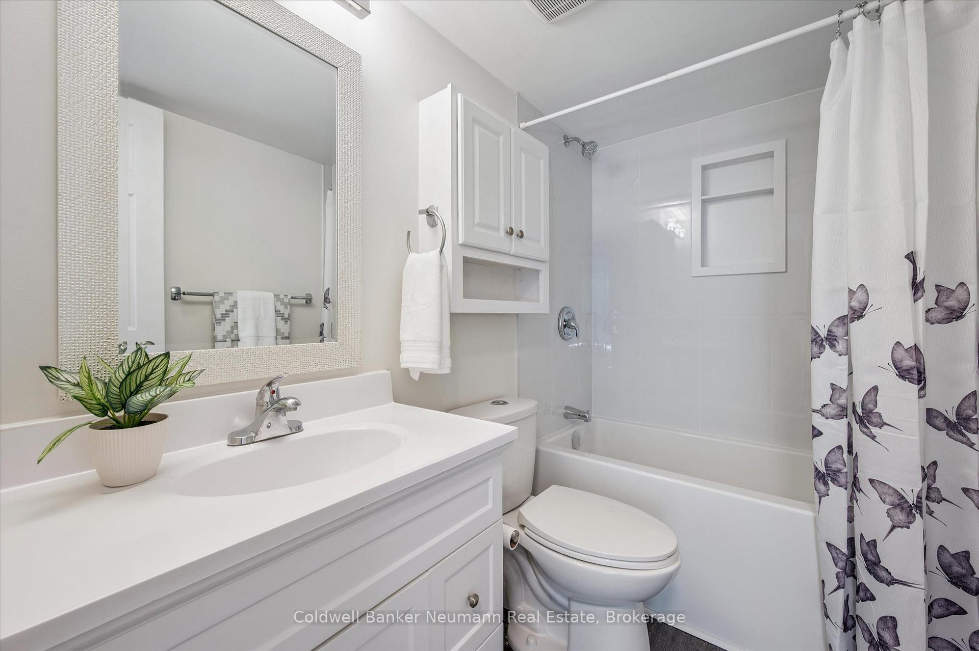 Photo 18 of Unit 204, 266 Overlea Drive, Kitchener — HOMEH