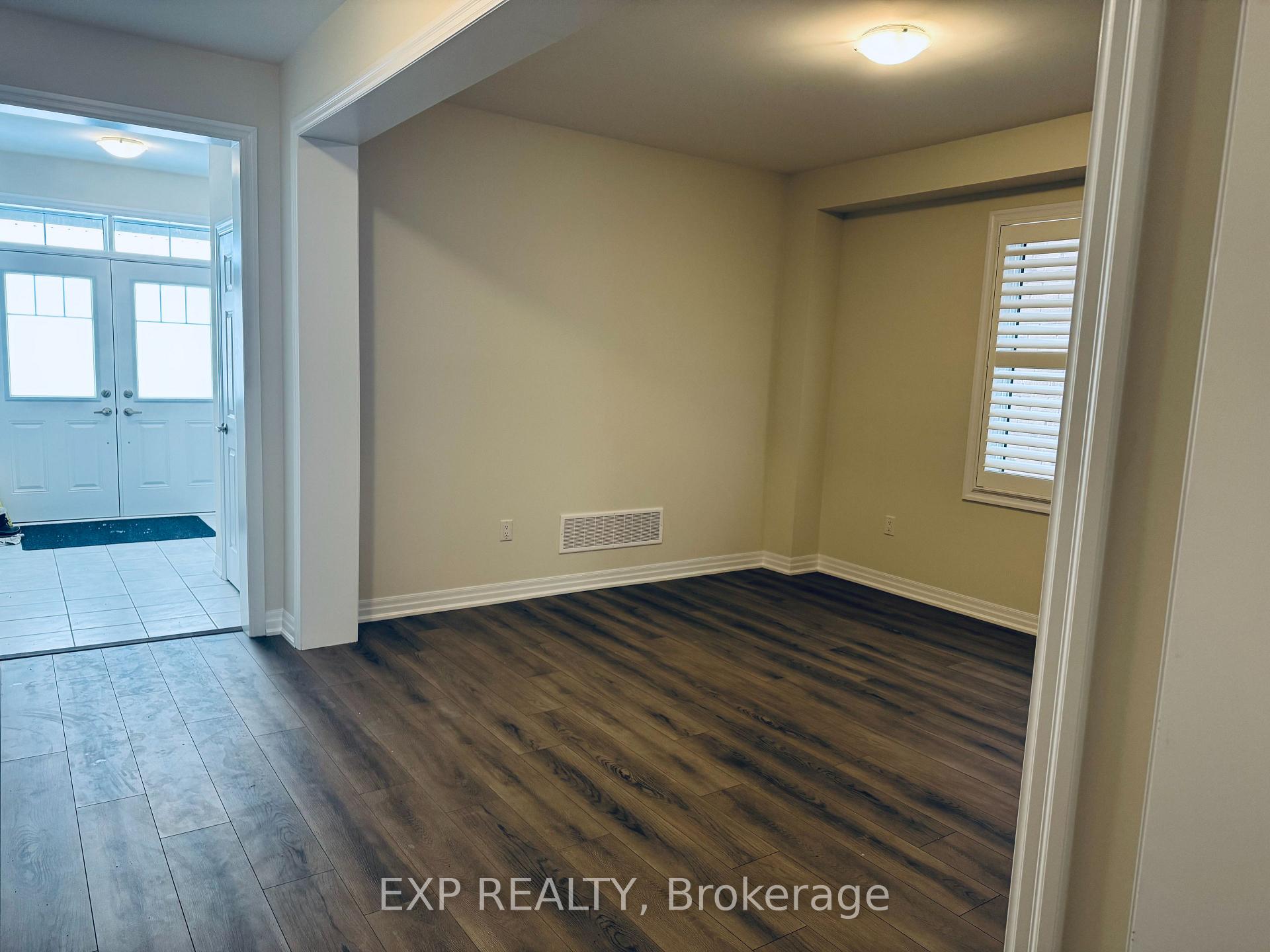 Photo 7 of 299 Quebec Street, Clearview, Stayner — HOMEH