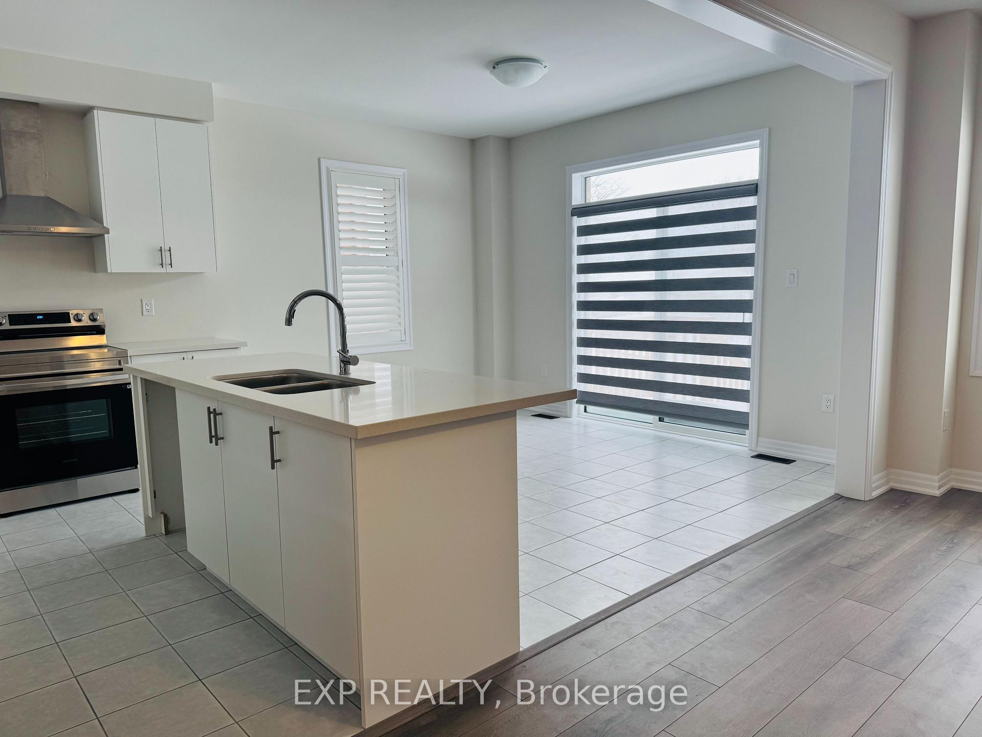 Photo 9 of 299 Quebec Street, Clearview, Stayner — HOMEH