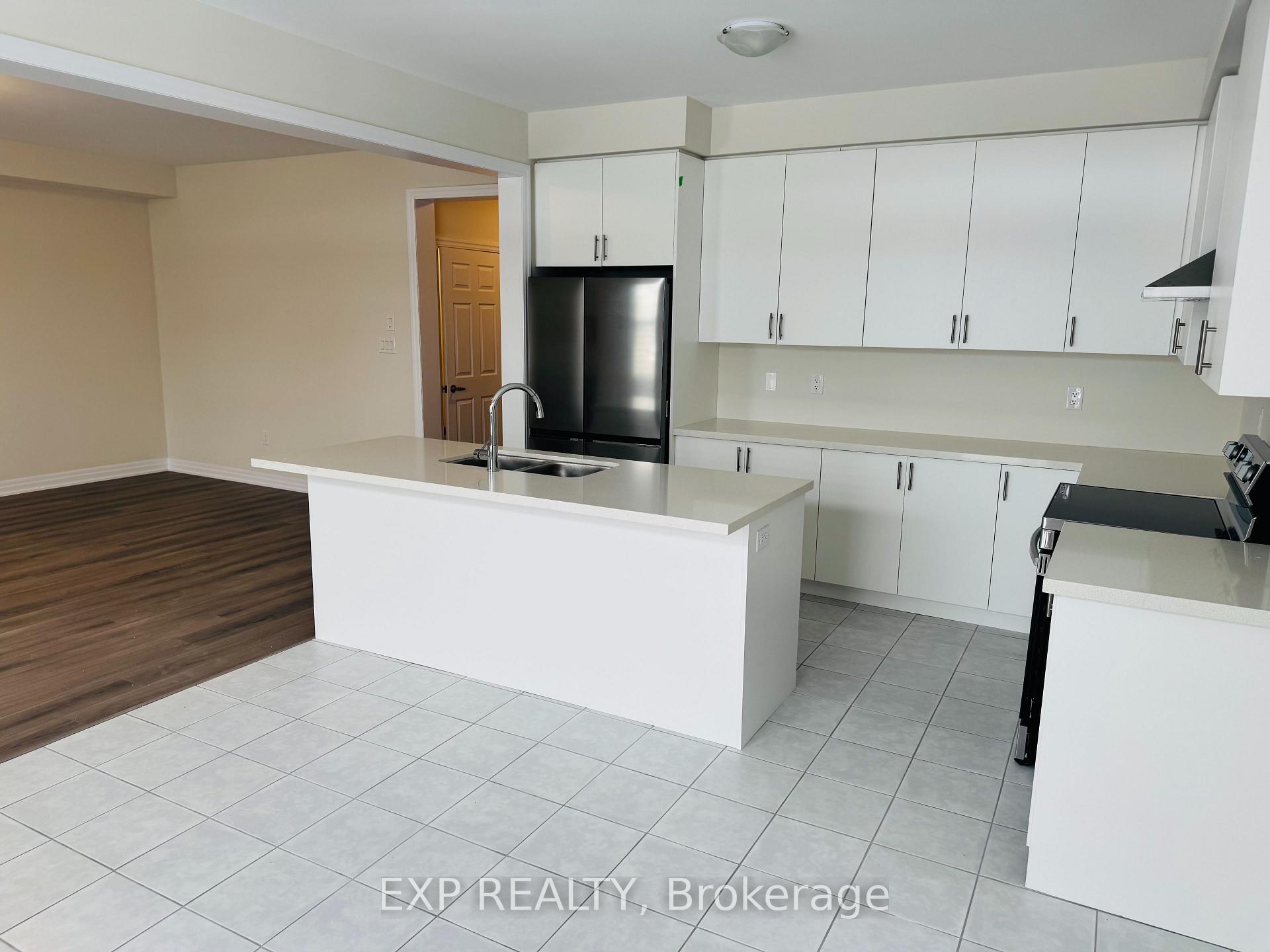 Photo 8 of 299 Quebec Street, Clearview, Stayner — HOMEH