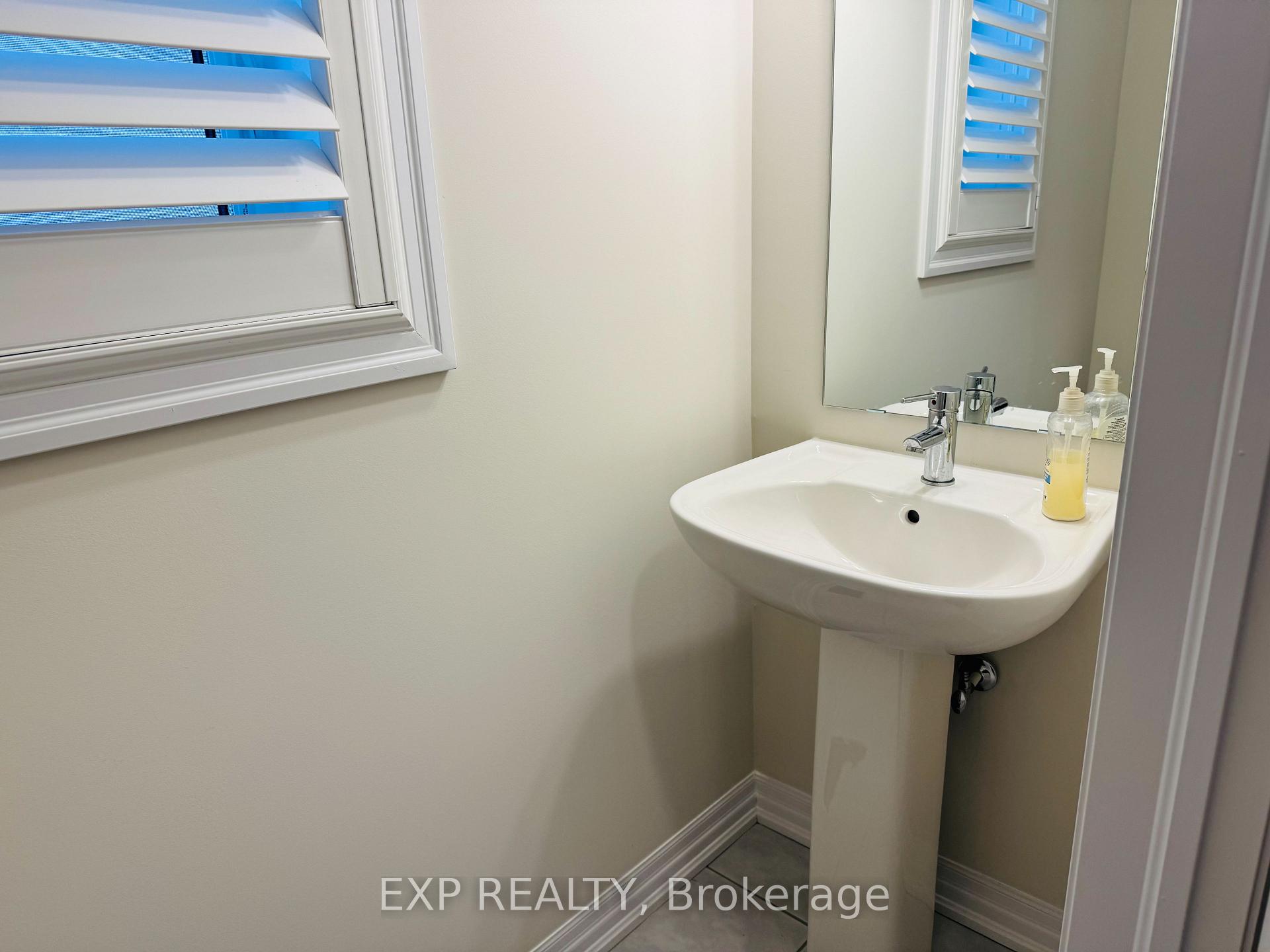 Photo 15 of 299 Quebec Street, Clearview, Stayner — HOMEH