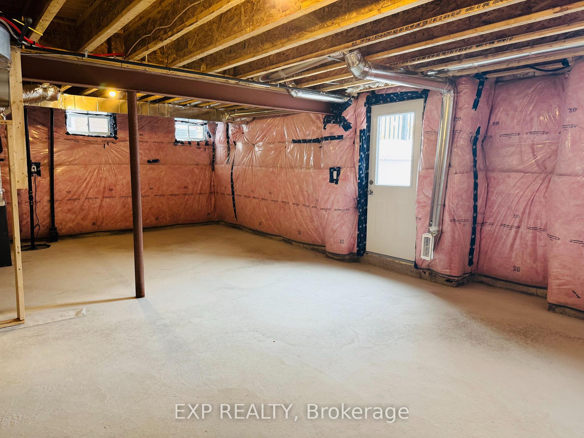 Photo 34 of 299 Quebec Street, Clearview, Stayner — HOMEH