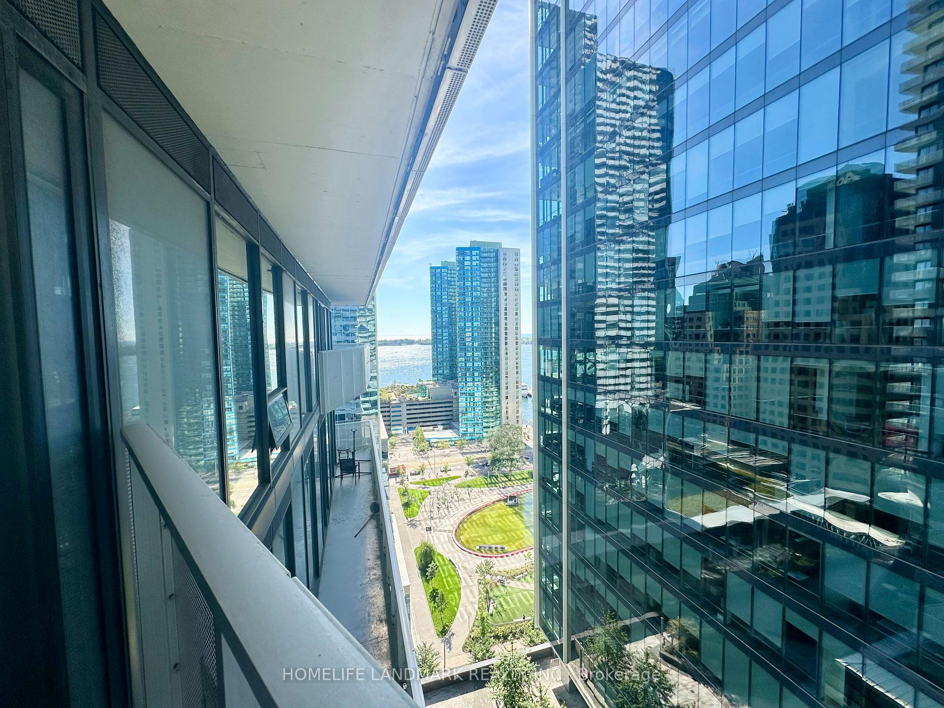 Photo 10 of Unit 1911, 100 Harbour Street, Toronto, Waterfront Communities — HOMEH