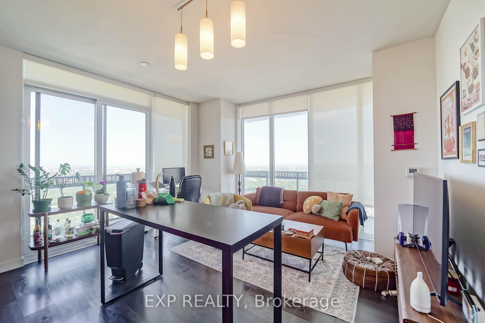 Photo 8 of Unit 5505, 8 Eglinton Avenue E, Toronto, Mount Pleasant West — HOMEH