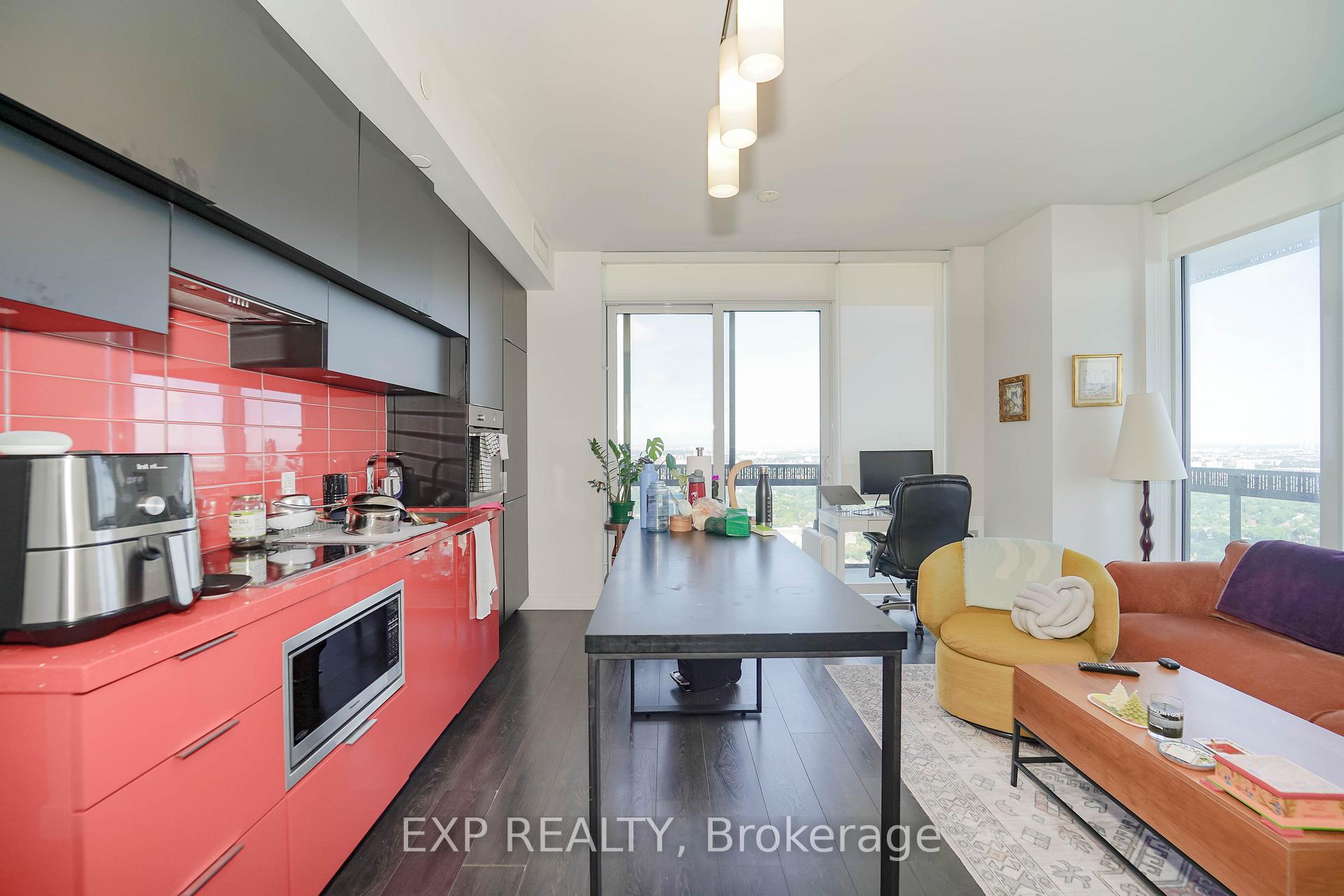 Photo 9 of Unit 5505, 8 Eglinton Avenue E, Toronto, Mount Pleasant West — HOMEH