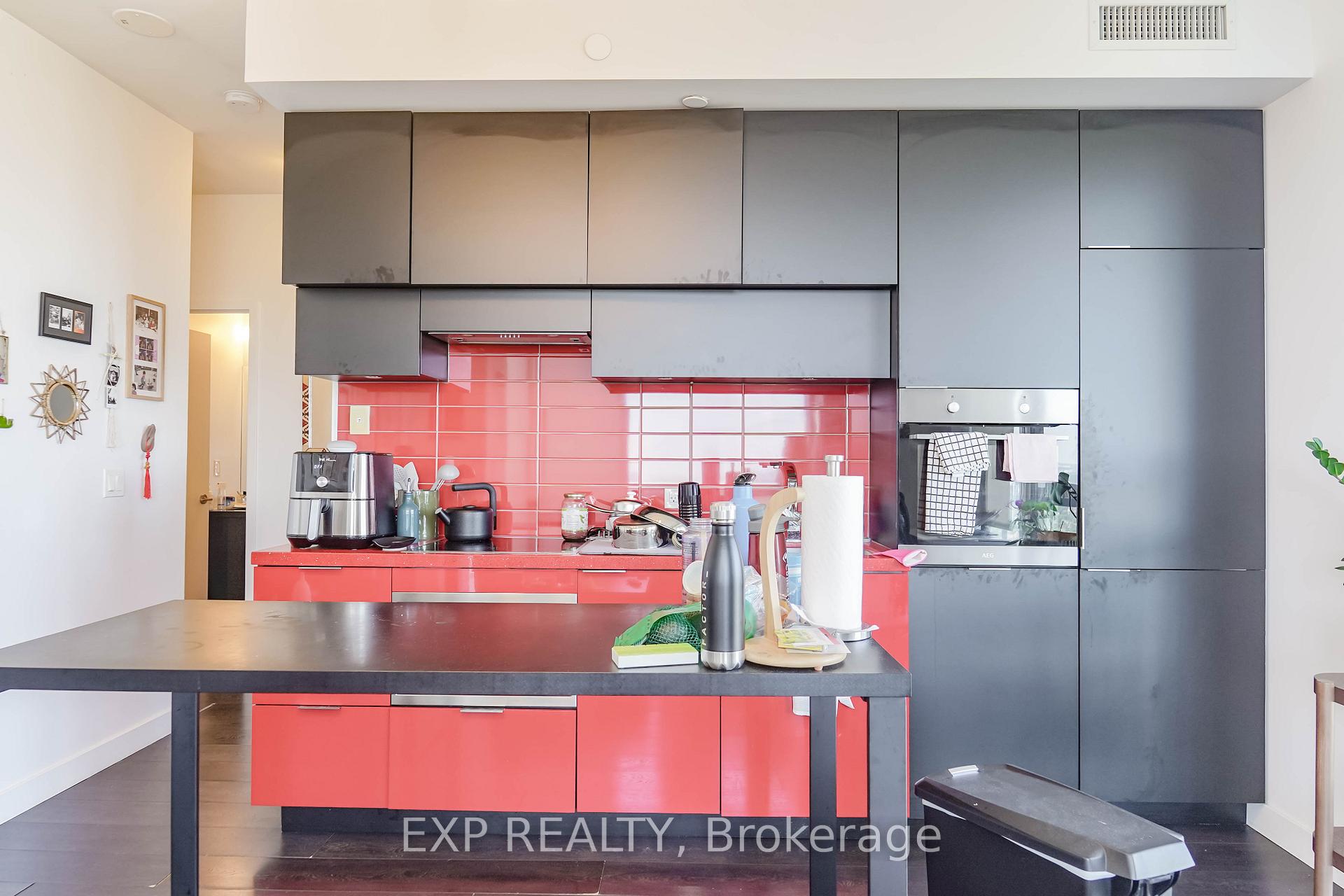 Photo 11 of Unit 5505, 8 Eglinton Avenue E, Toronto, Mount Pleasant West — HOMEH