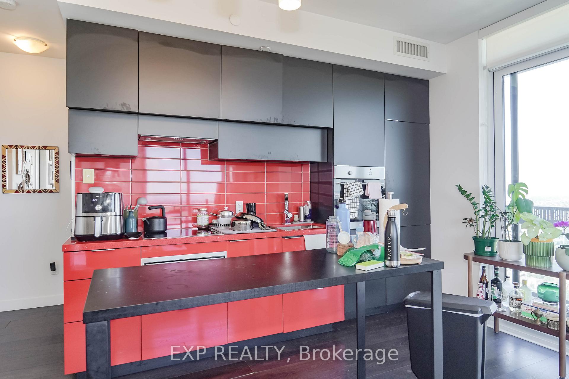 Photo 13 of Unit 5505, 8 Eglinton Avenue E, Toronto, Mount Pleasant West — HOMEH