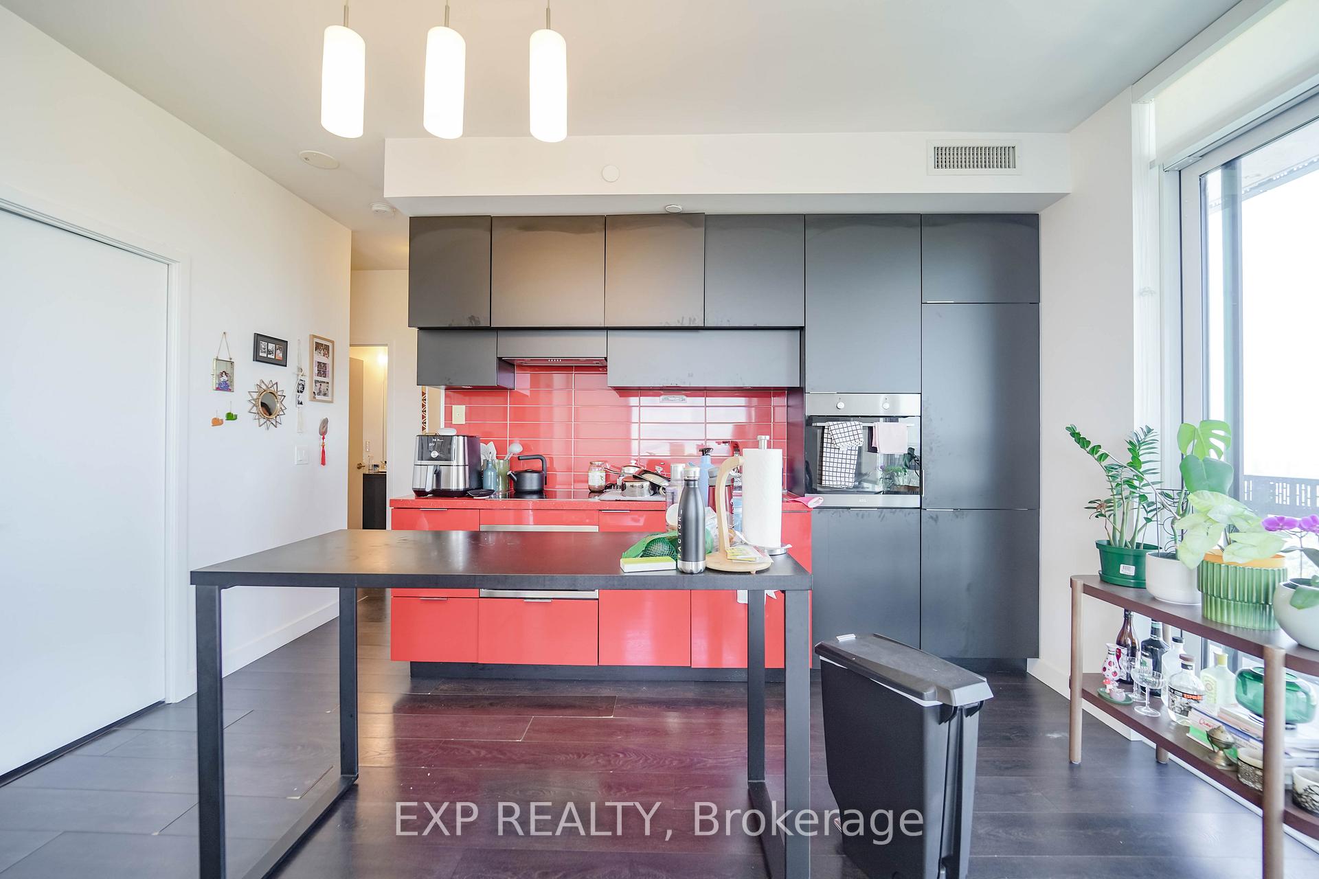 Photo 14 of Unit 5505, 8 Eglinton Avenue E, Toronto, Mount Pleasant West — HOMEH