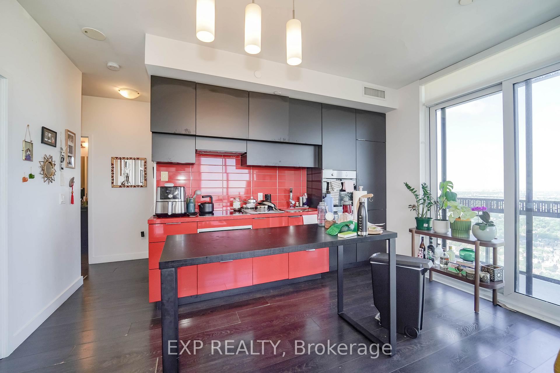 Photo 15 of Unit 5505, 8 Eglinton Avenue E, Toronto, Mount Pleasant West — HOMEH