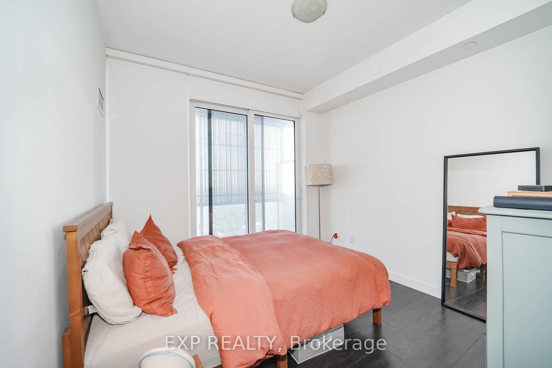 Photo 19 of Unit 5505, 8 Eglinton Avenue E, Toronto, Mount Pleasant West — HOMEH