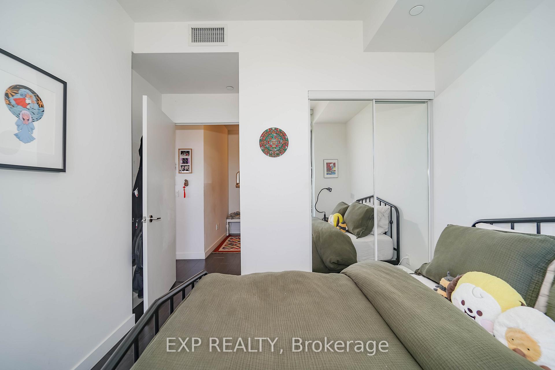 Photo 22 of Unit 5505, 8 Eglinton Avenue E, Toronto, Mount Pleasant West — HOMEH