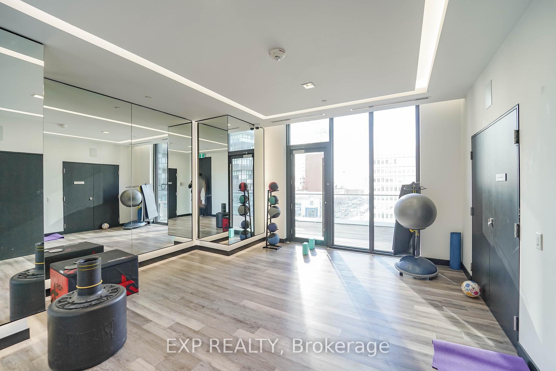 Photo 36 of Unit 5505, 8 Eglinton Avenue E, Toronto, Mount Pleasant West — HOMEH