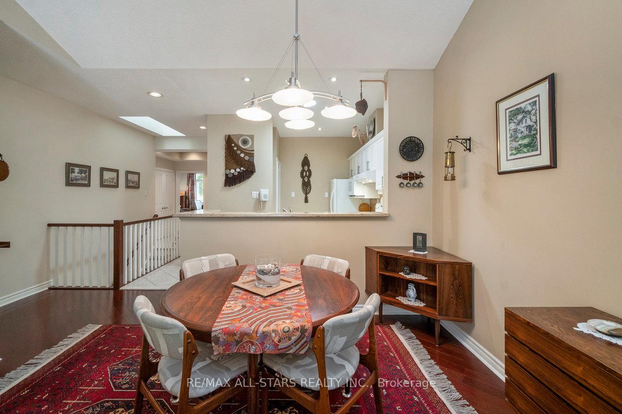 Photo 8 of 14 Kingfisher Cove Way, Markham, Greensborough — HOMEH