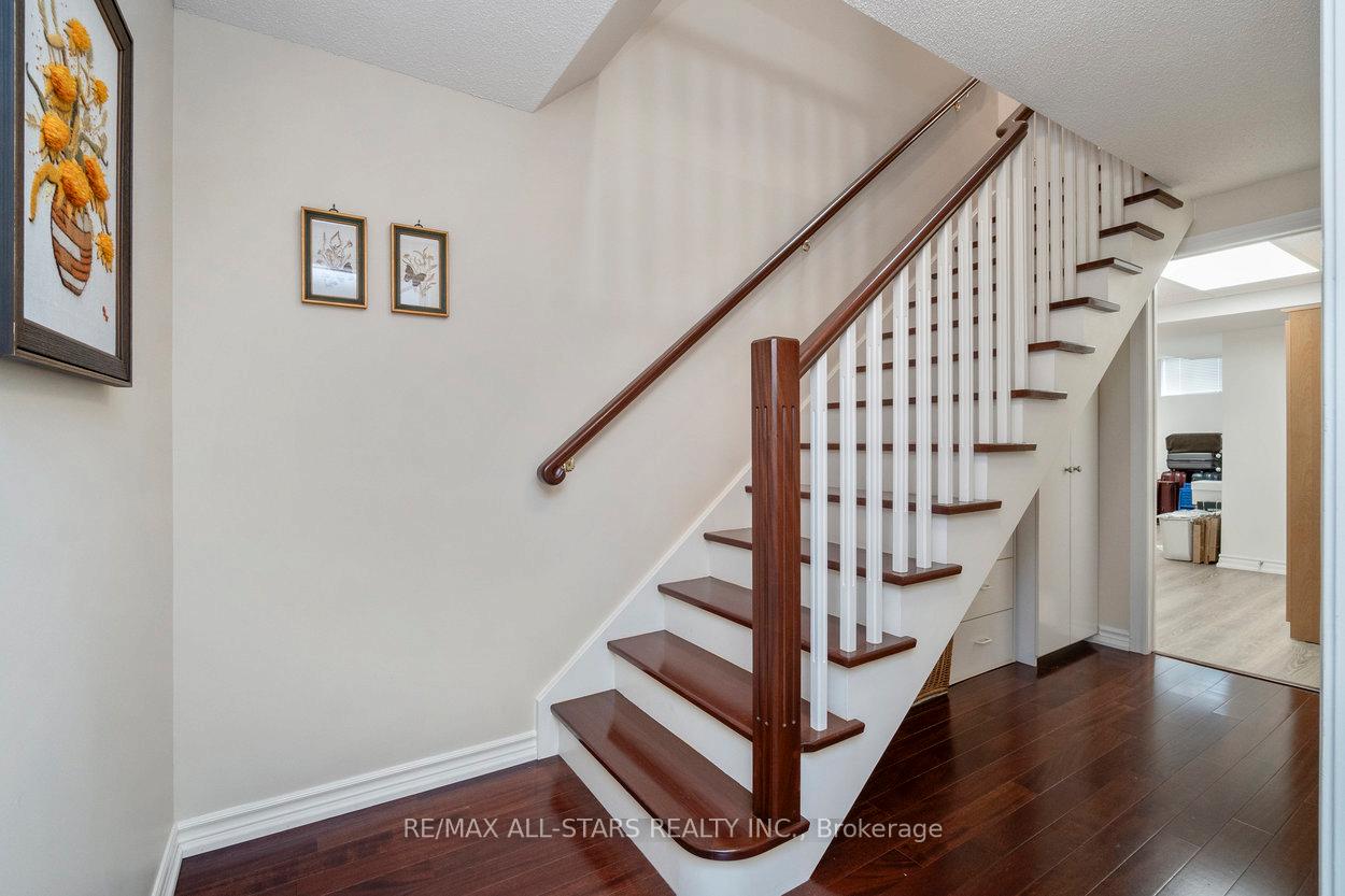 Photo 20 of 14 Kingfisher Cove Way, Markham, Greensborough — HOMEH
