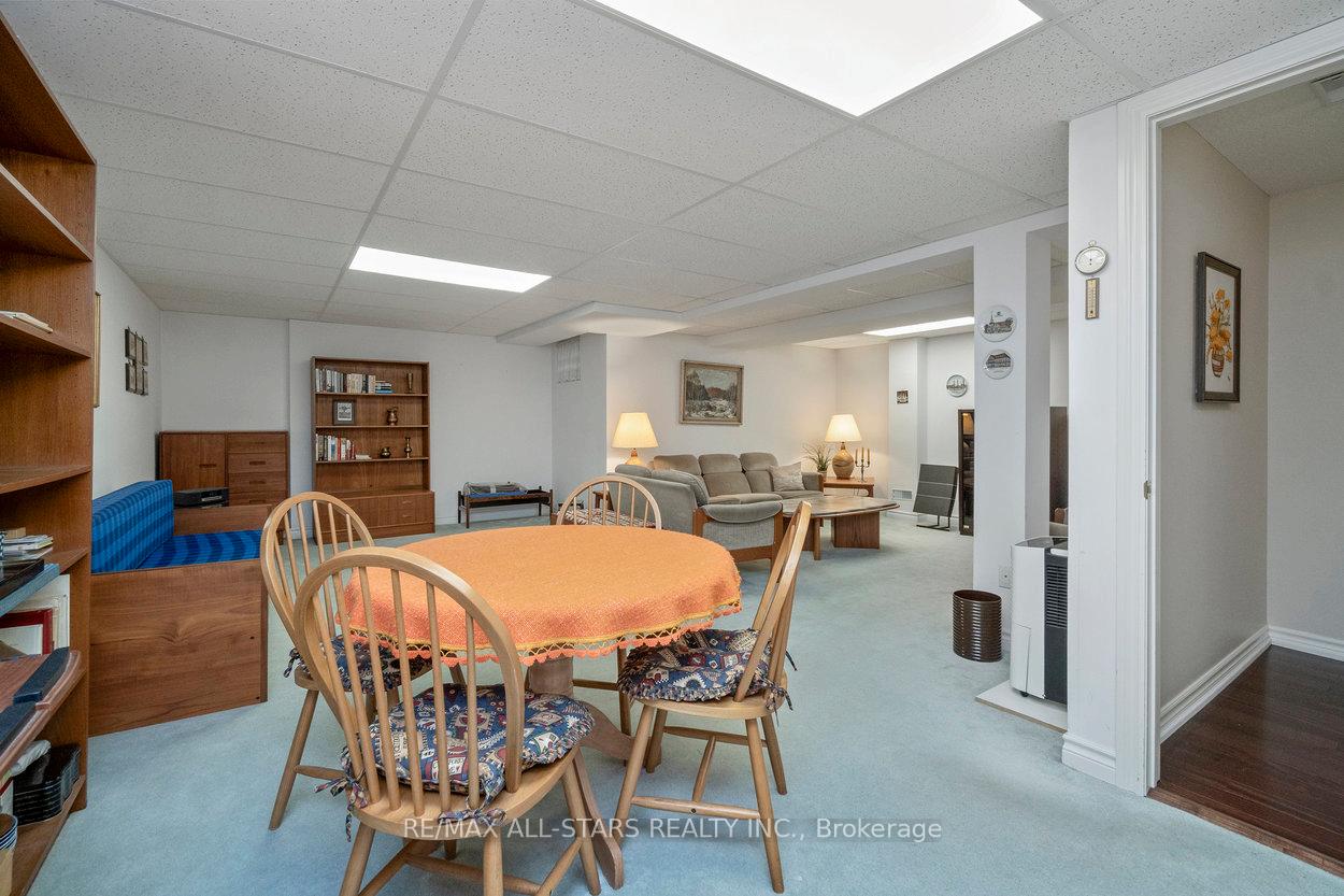 Photo 21 of 14 Kingfisher Cove Way, Markham, Greensborough — HOMEH