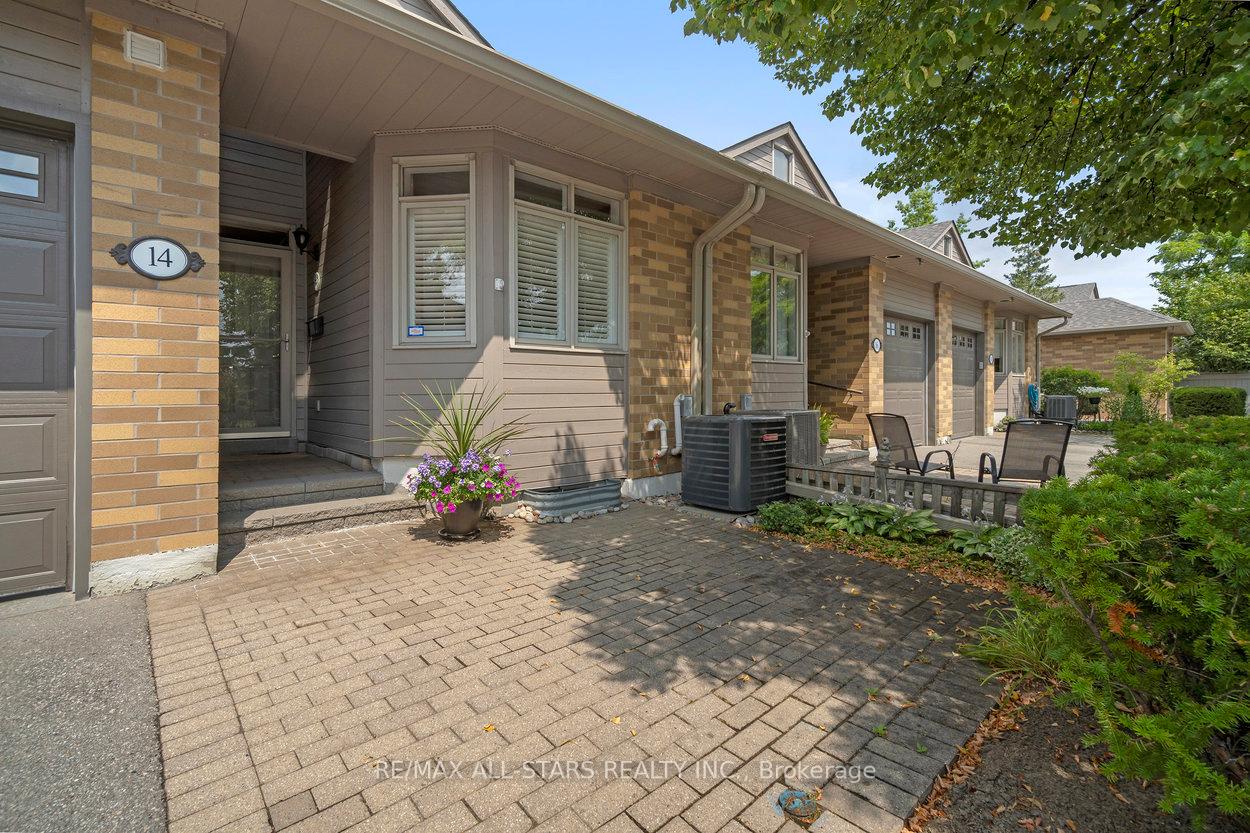 Photo 32 of 14 Kingfisher Cove Way, Markham, Greensborough — HOMEH
