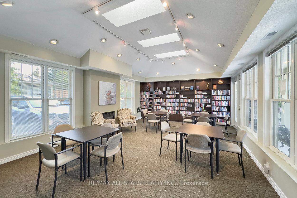 Photo 40 of 14 Kingfisher Cove Way, Markham, Greensborough — HOMEH