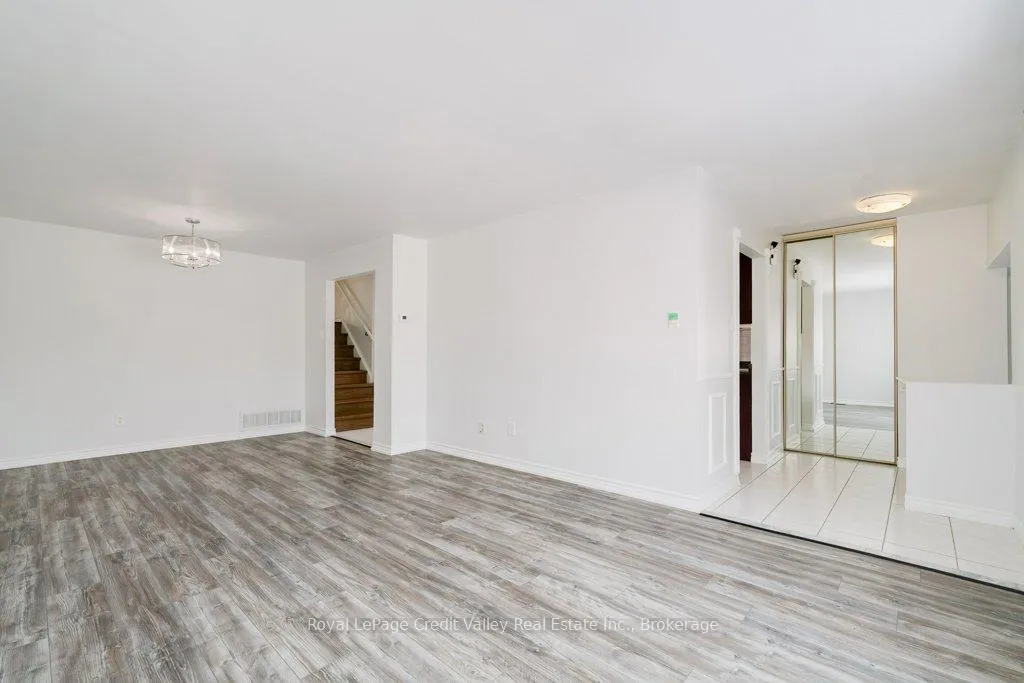 Photo 3 of 376 Hansen Road N, Brampton, Madoc — HOMEH