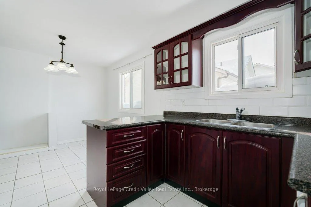 Photo 7 of 376 Hansen Road N, Brampton, Madoc — HOMEH