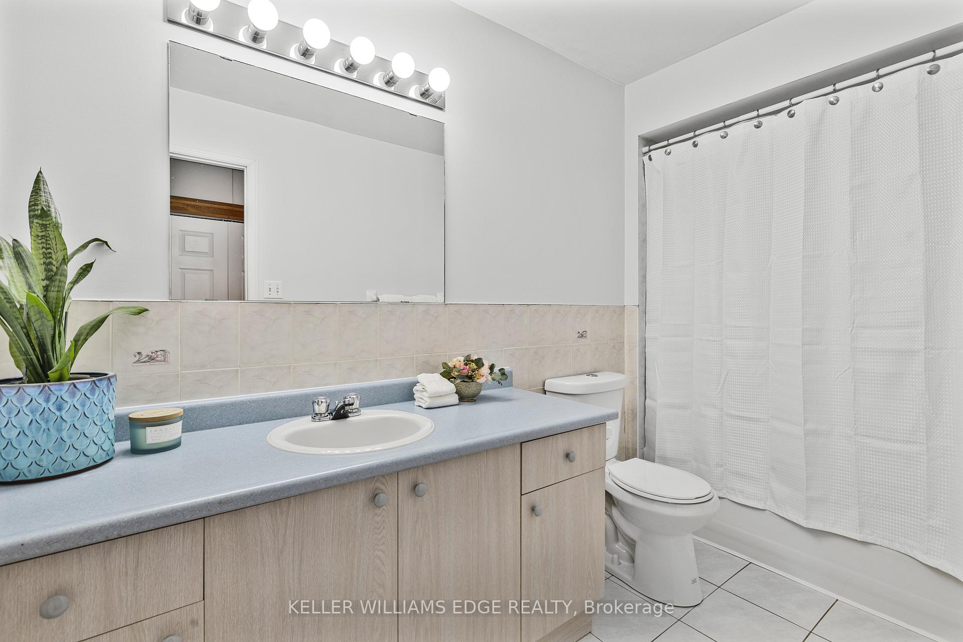 Photo 15 of Unit Unit 40, 104 Frances Avenue, Hamilton, Lakeshore — HOMEH