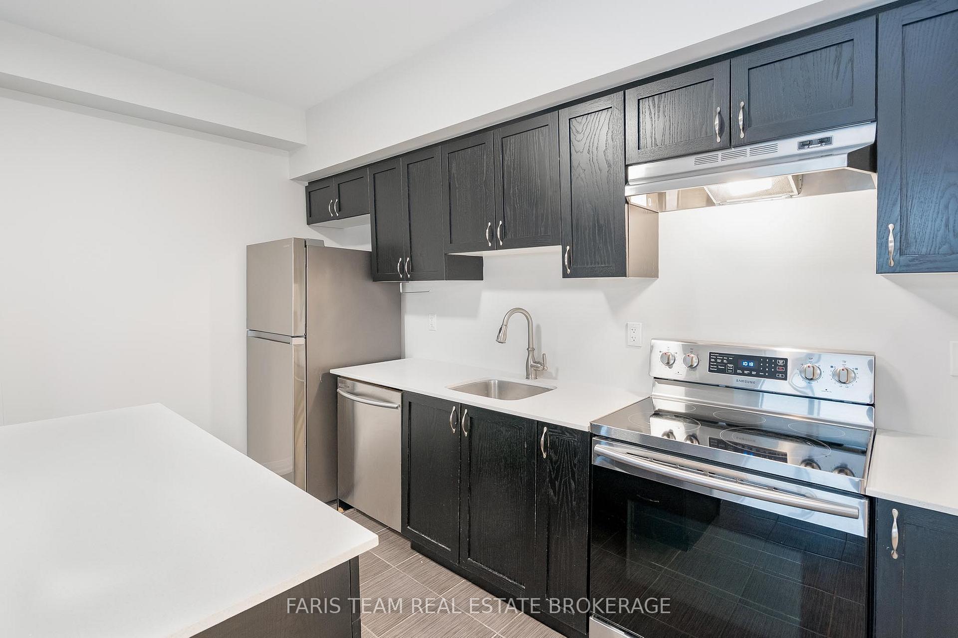 Photo 8 of Unit 403, 295 Cundles Road E, Barrie, Alliance — HOMEH
