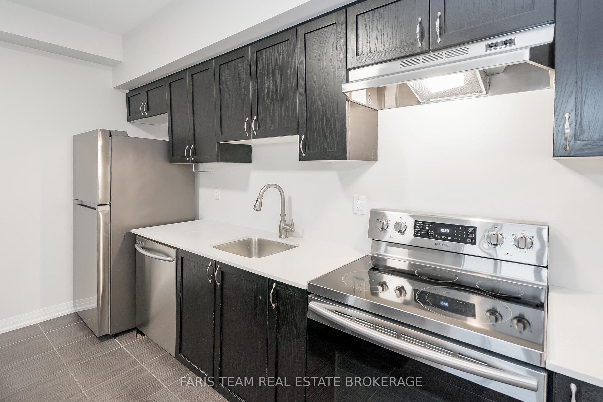 Photo 9 of Unit 403, 295 Cundles Road E, Barrie, Alliance — HOMEH
