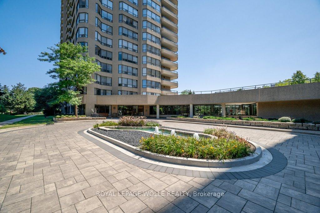 Photo 4 of Unit 903, 4 Willow Street, Waterloo — HOMEH