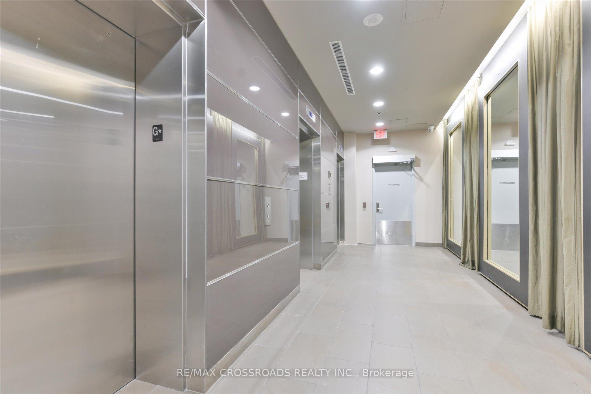 Photo 4 of Unit 506, 126 Simcoe Street, Toronto, Waterfront Communities — HOMEH