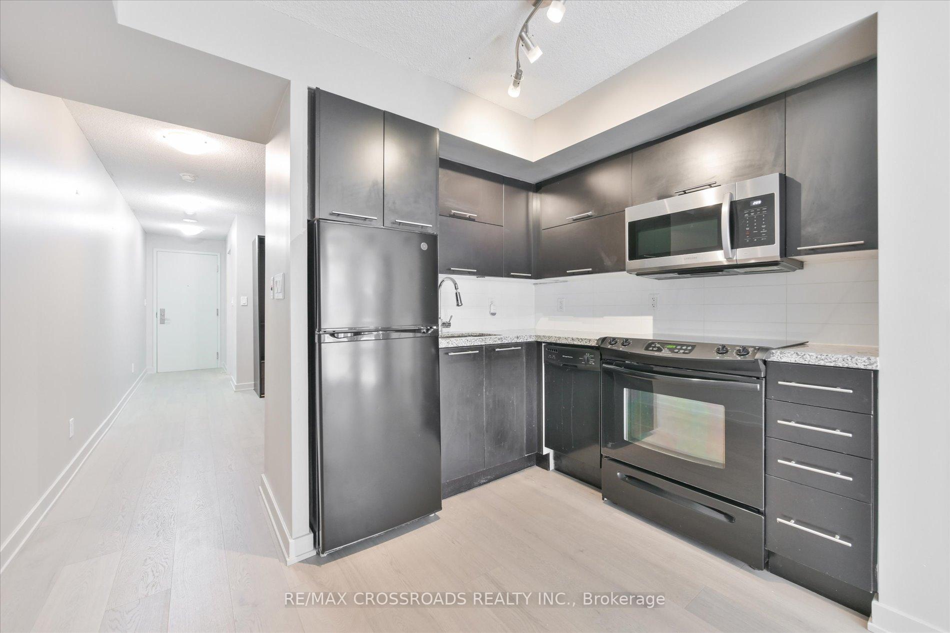 Photo 7 of Unit 506, 126 Simcoe Street, Toronto, Waterfront Communities — HOMEH