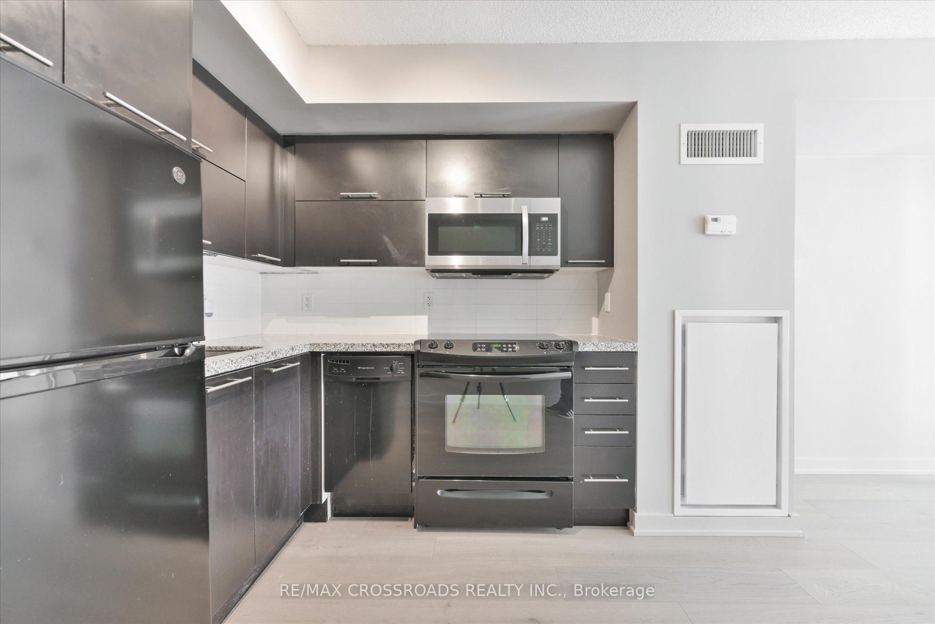 Photo 12 of Unit 506, 126 Simcoe Street, Toronto, Waterfront Communities — HOMEH