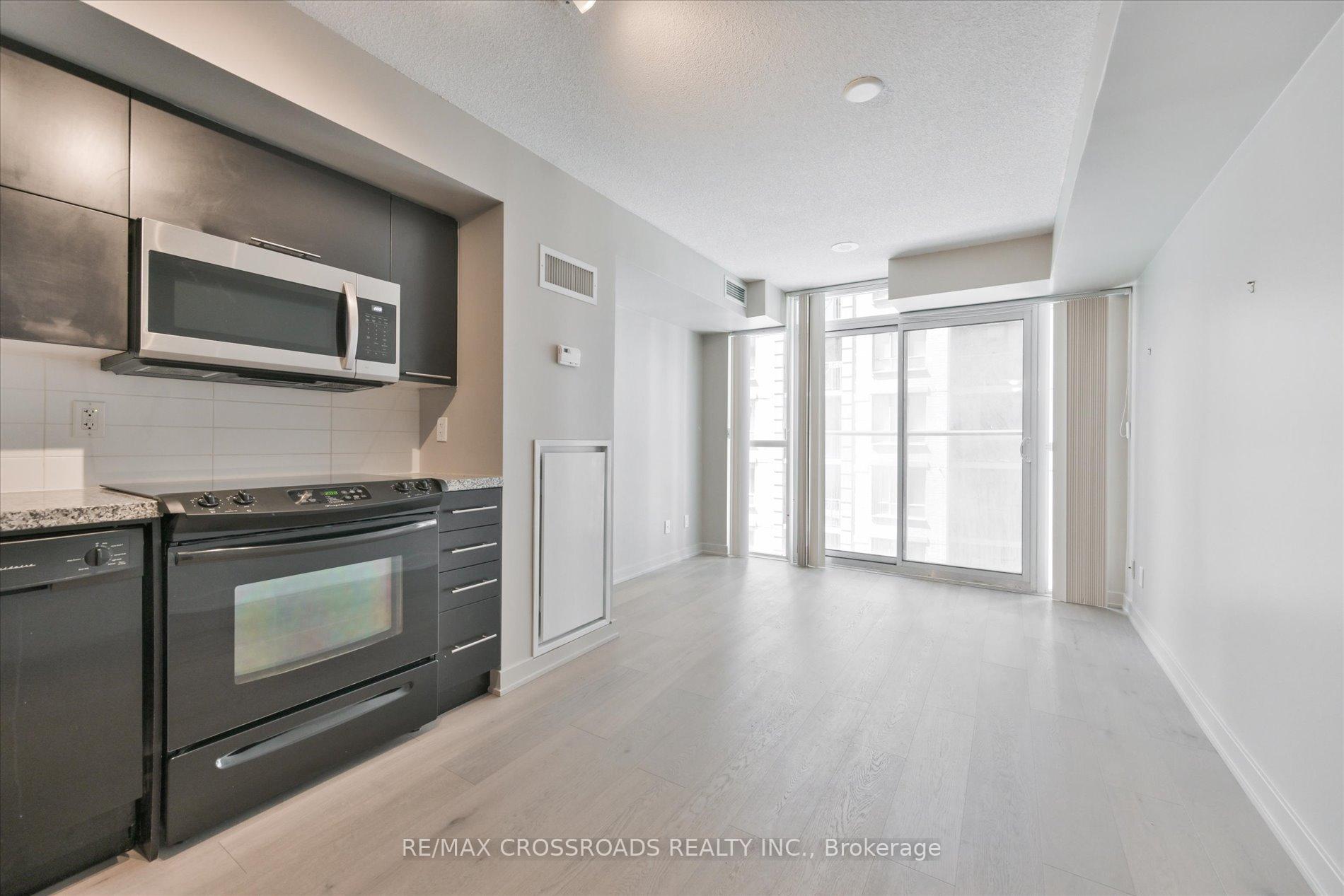 Photo 13 of Unit 506, 126 Simcoe Street, Toronto, Waterfront Communities — HOMEH