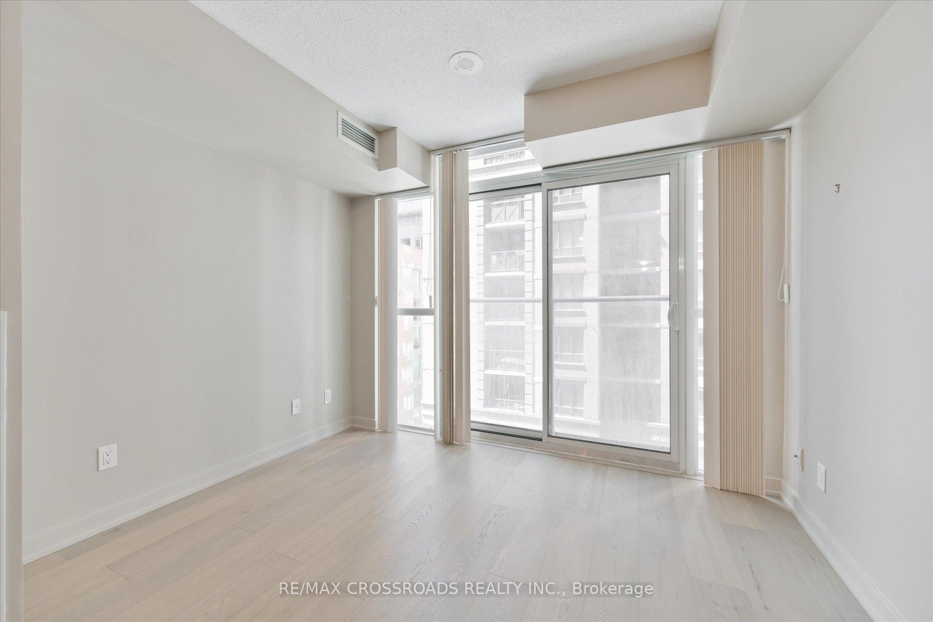 Photo 14 of Unit 506, 126 Simcoe Street, Toronto, Waterfront Communities — HOMEH