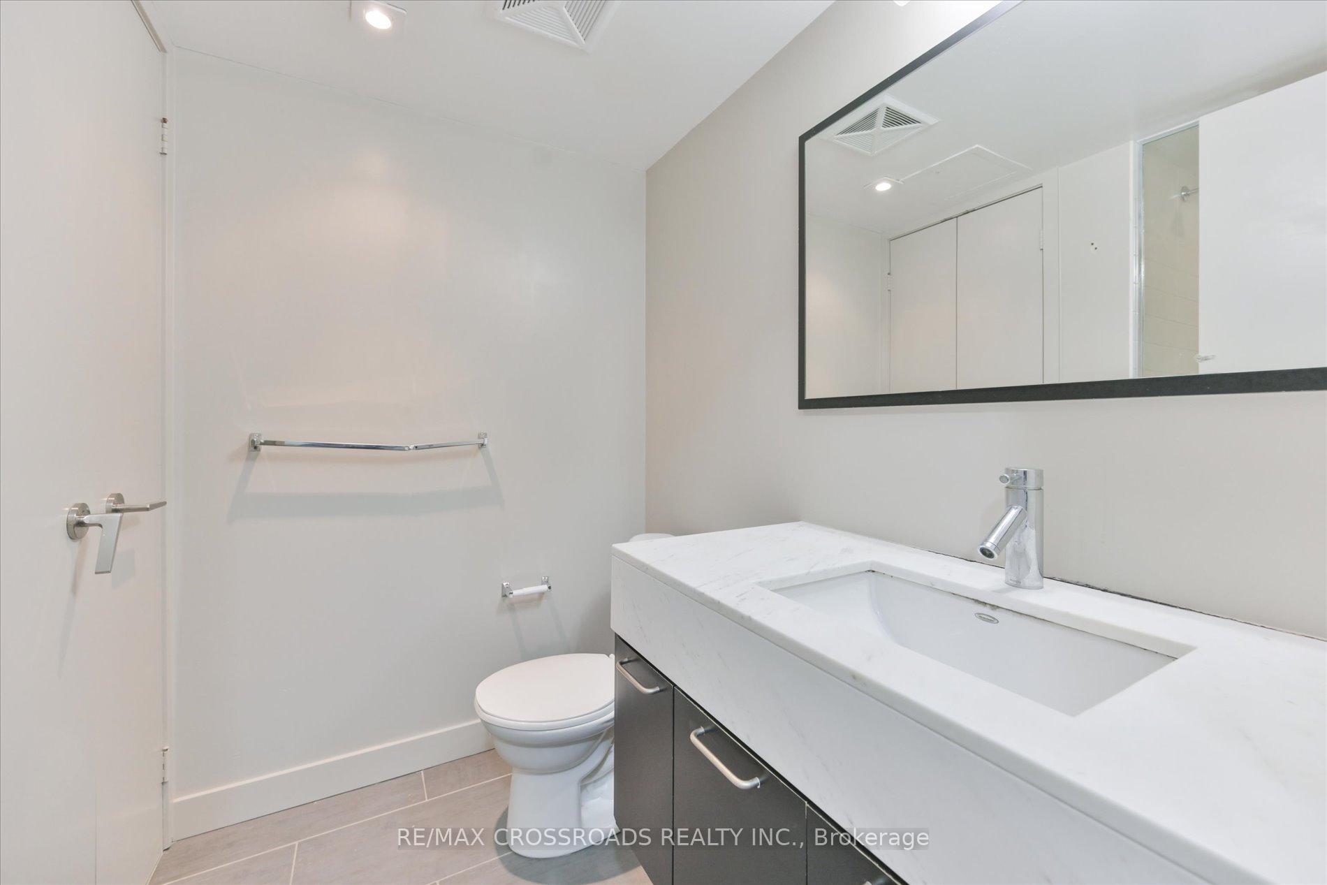Photo 10 of Unit 506, 126 Simcoe Street, Toronto, Waterfront Communities — HOMEH