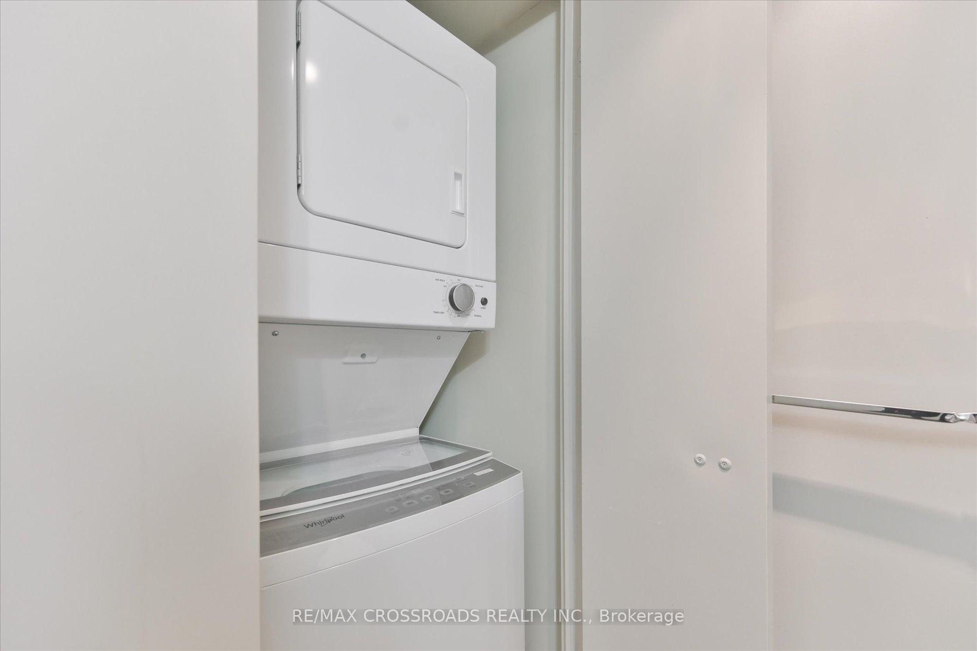 Photo 16 of Unit 506, 126 Simcoe Street, Toronto, Waterfront Communities — HOMEH