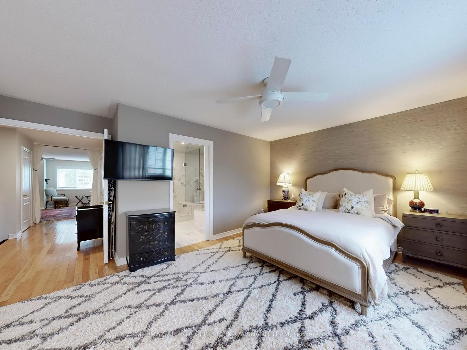 Photo 12 of 111 Louisbourg Way, Markham, Greensborough — HOMEH