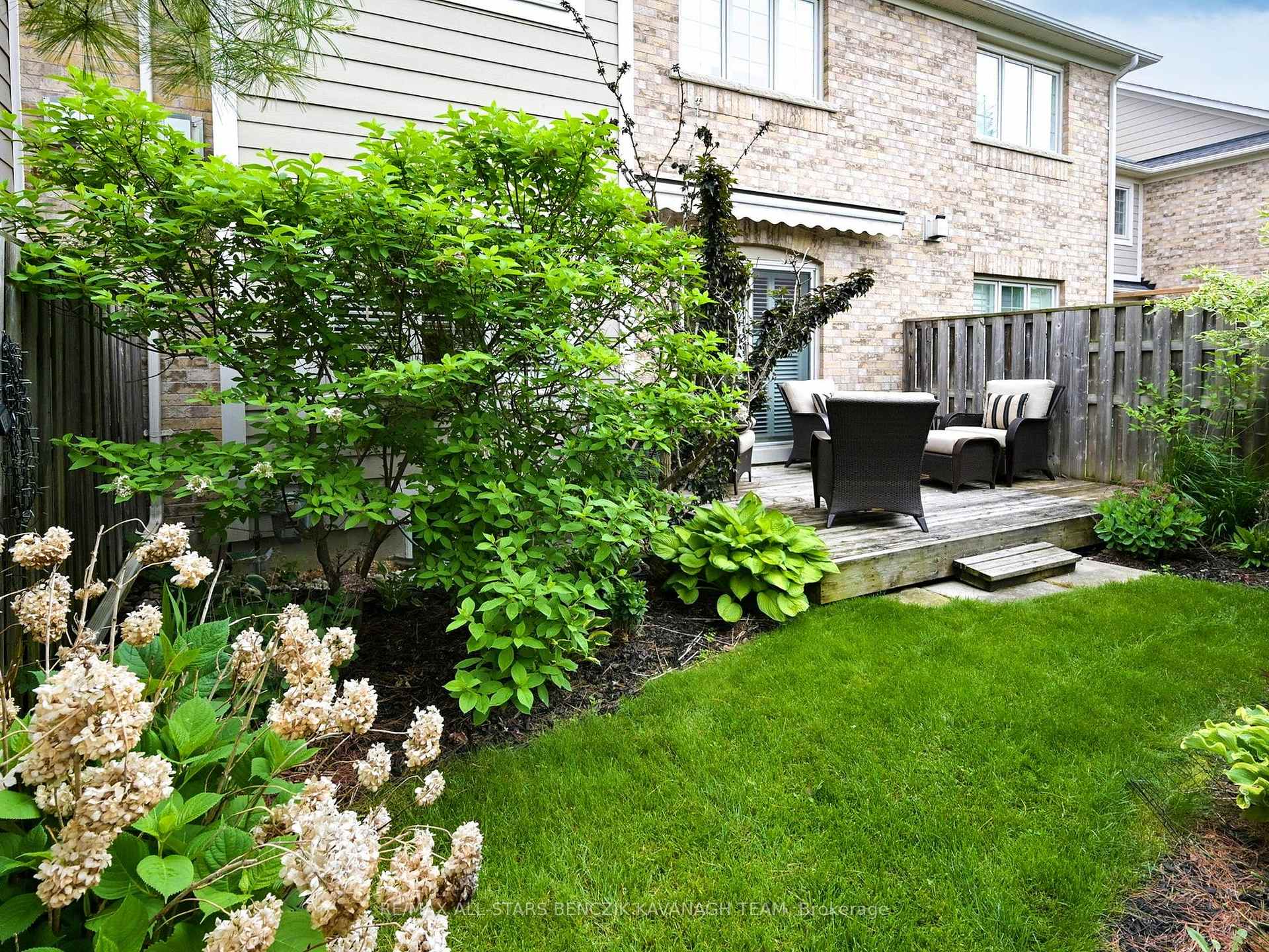 Photo 20 of 111 Louisbourg Way, Markham, Greensborough — HOMEH