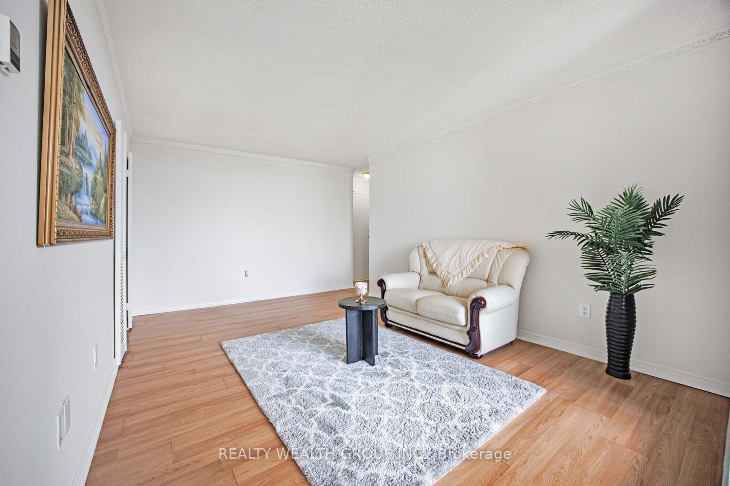 Photo 7 of Unit #1105, 90 Ling Road, Scarborough, West Hill — HOMEH