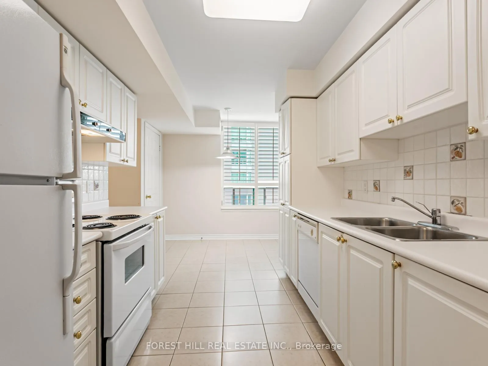 Photo 13 of Unit 310, 8 Covington Road, Toronto, Englemount-Lawrence — HOMEH