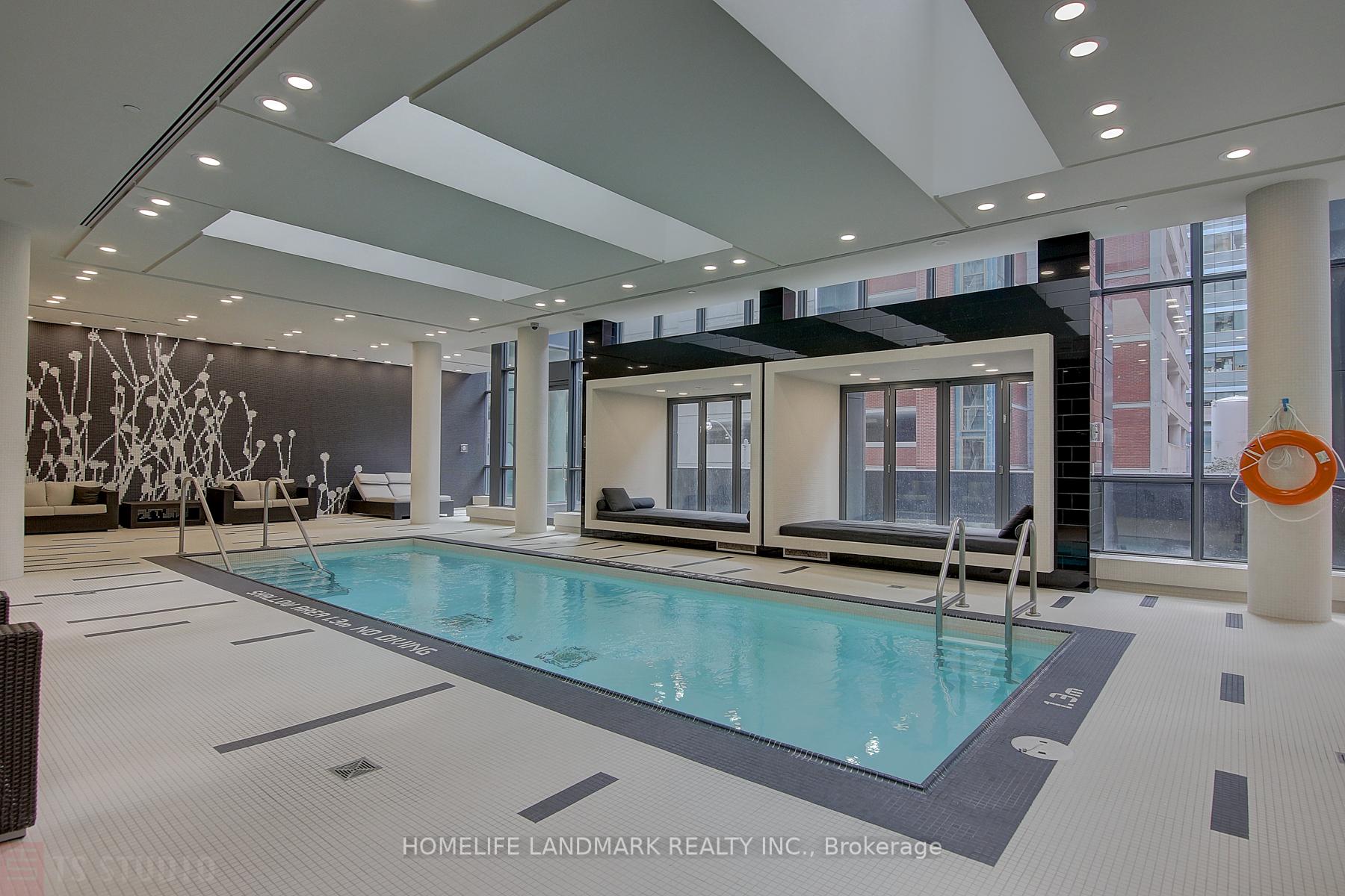 Photo 10 of Unit 1504, 770 Bay Street, Toronto, Bay Street Corridor — HOMEH
