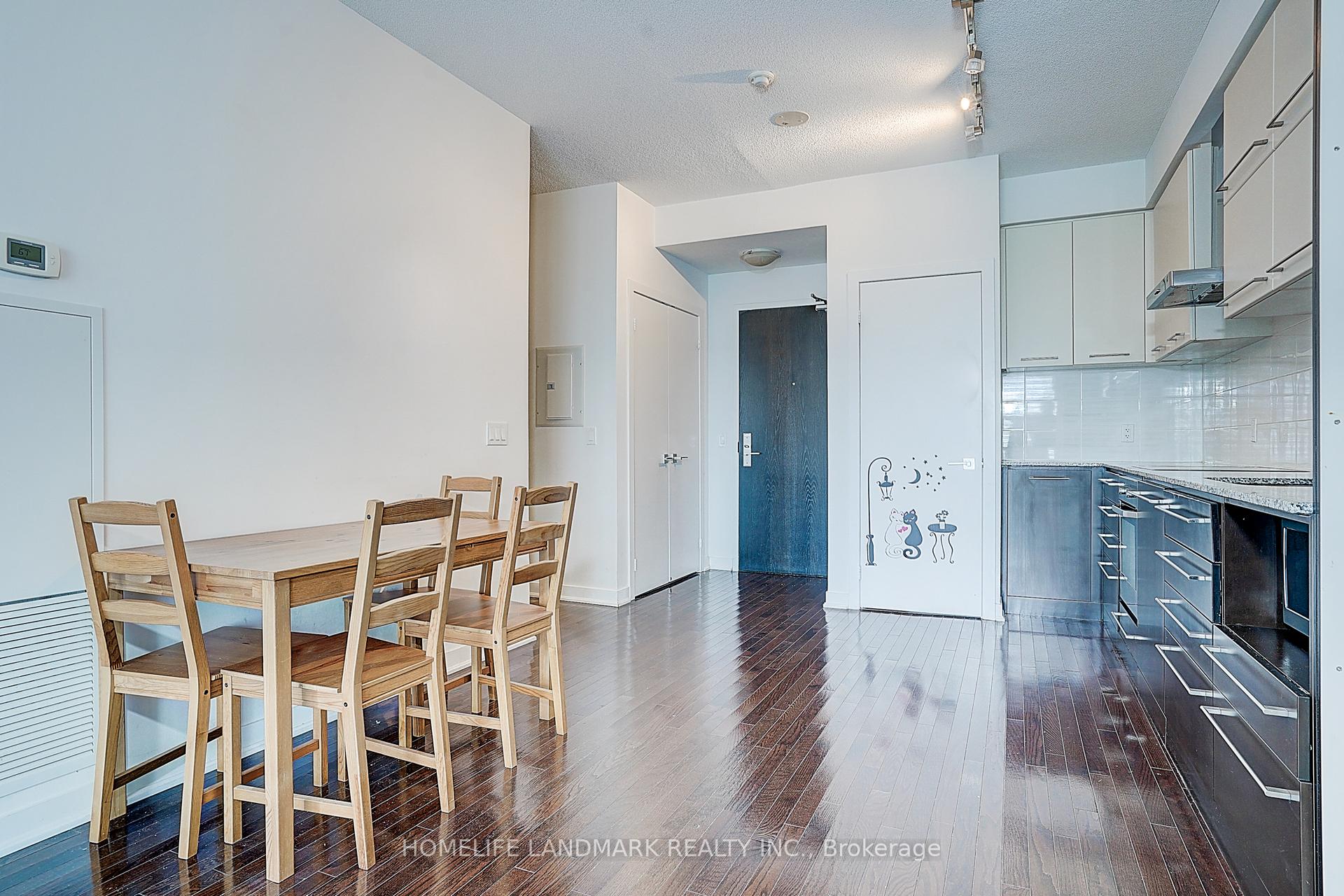 Photo 13 of Unit 1504, 770 Bay Street, Toronto, Bay Street Corridor — HOMEH