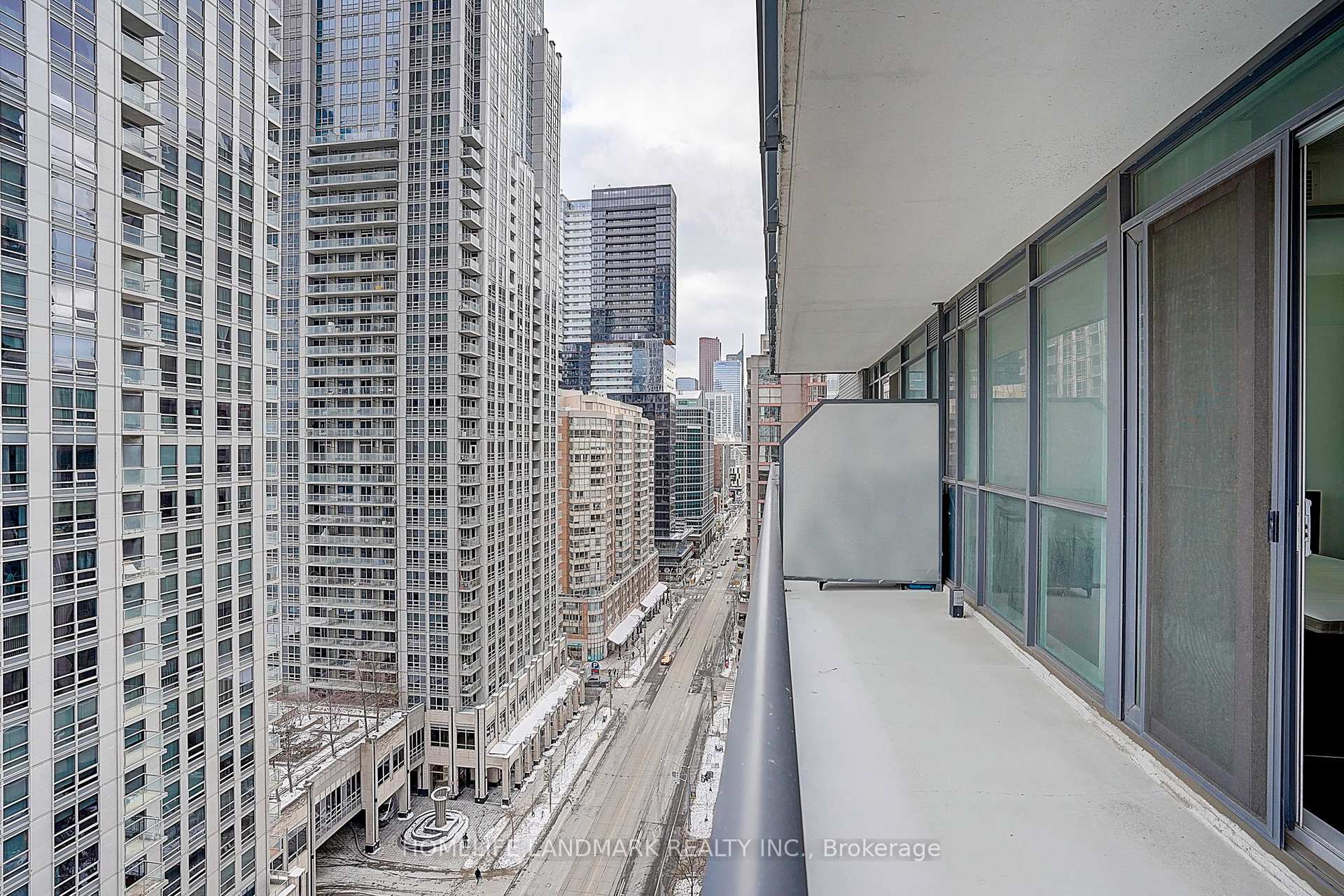Photo 35 of Unit 1504, 770 Bay Street, Toronto, Bay Street Corridor — HOMEH