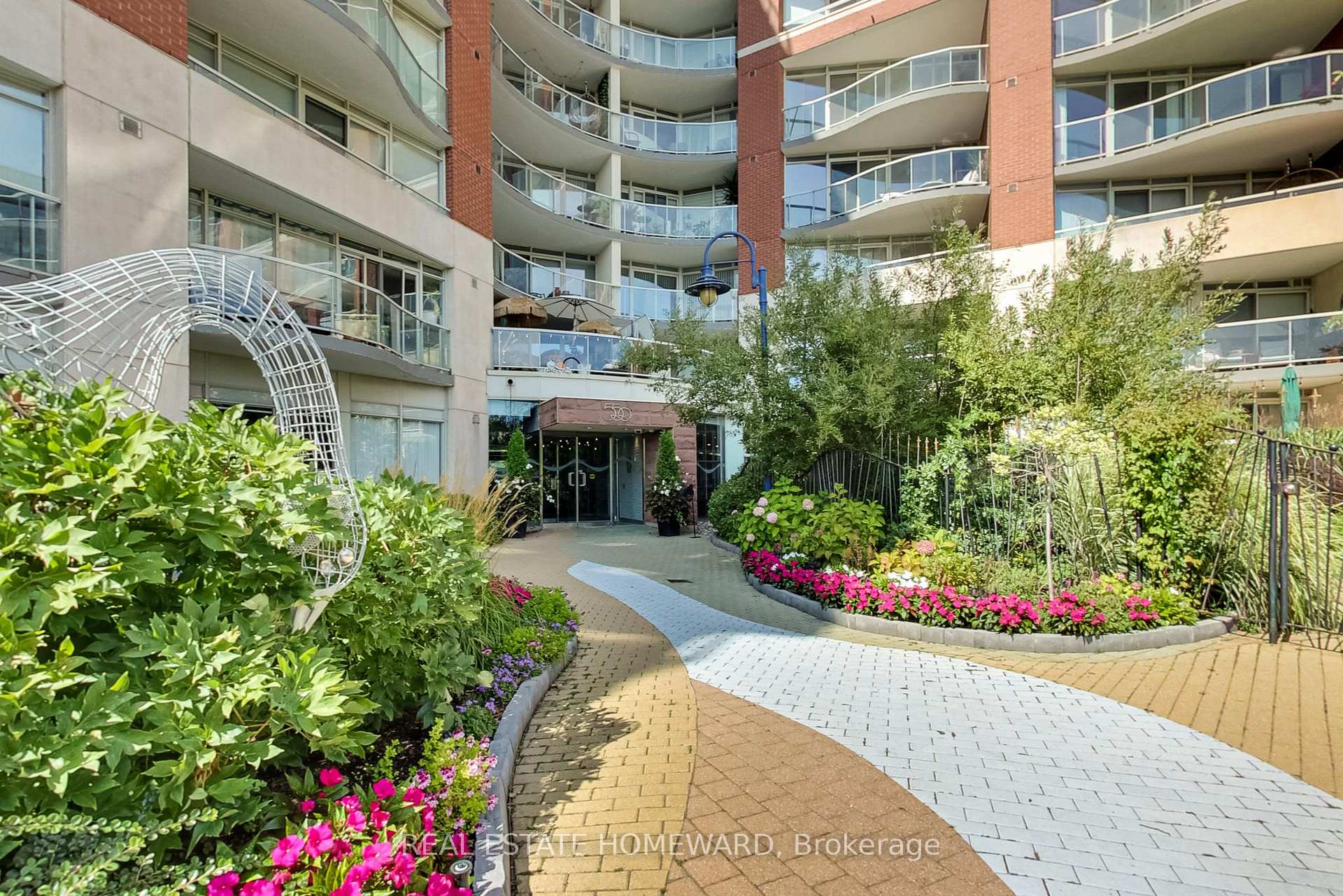 Photo 3 of Unit 201, 550 Queens Quay W, Toronto, Waterfront Communities — HOMEH