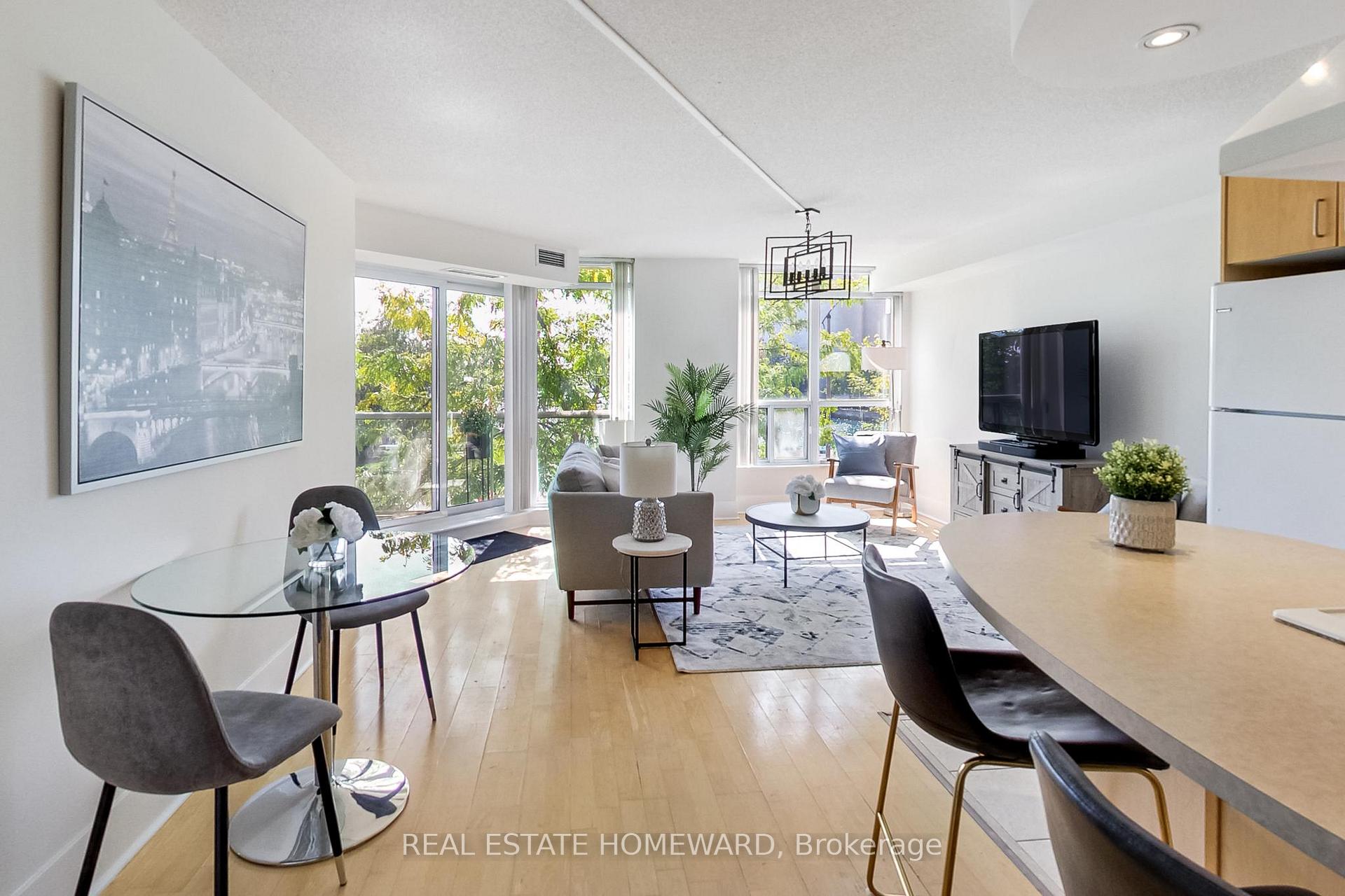 Photo 10 of Unit 201, 550 Queens Quay W, Toronto, Waterfront Communities — HOMEH
