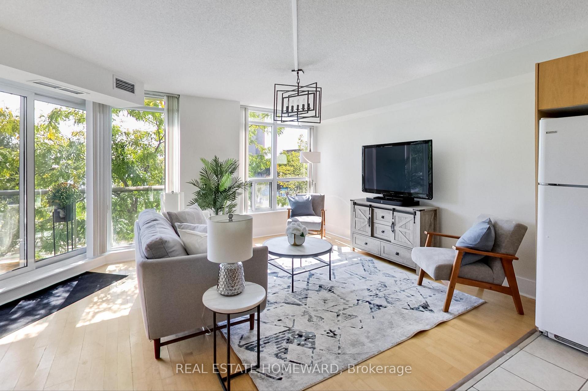 Photo 13 of Unit 201, 550 Queens Quay W, Toronto, Waterfront Communities — HOMEH